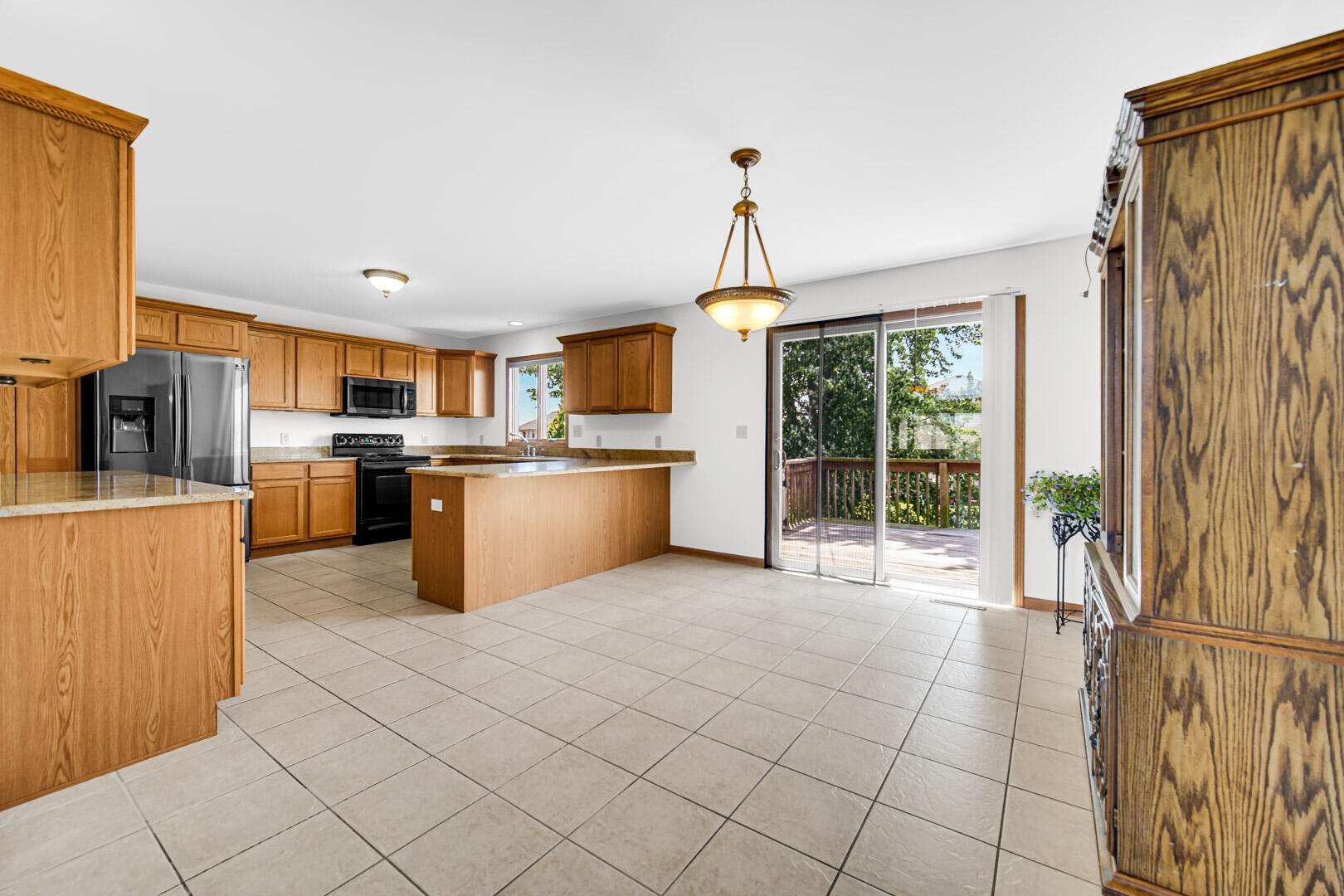5801 Wildrose Lane