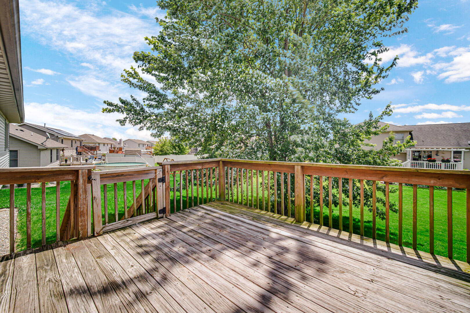 5801 Wildrose Lane