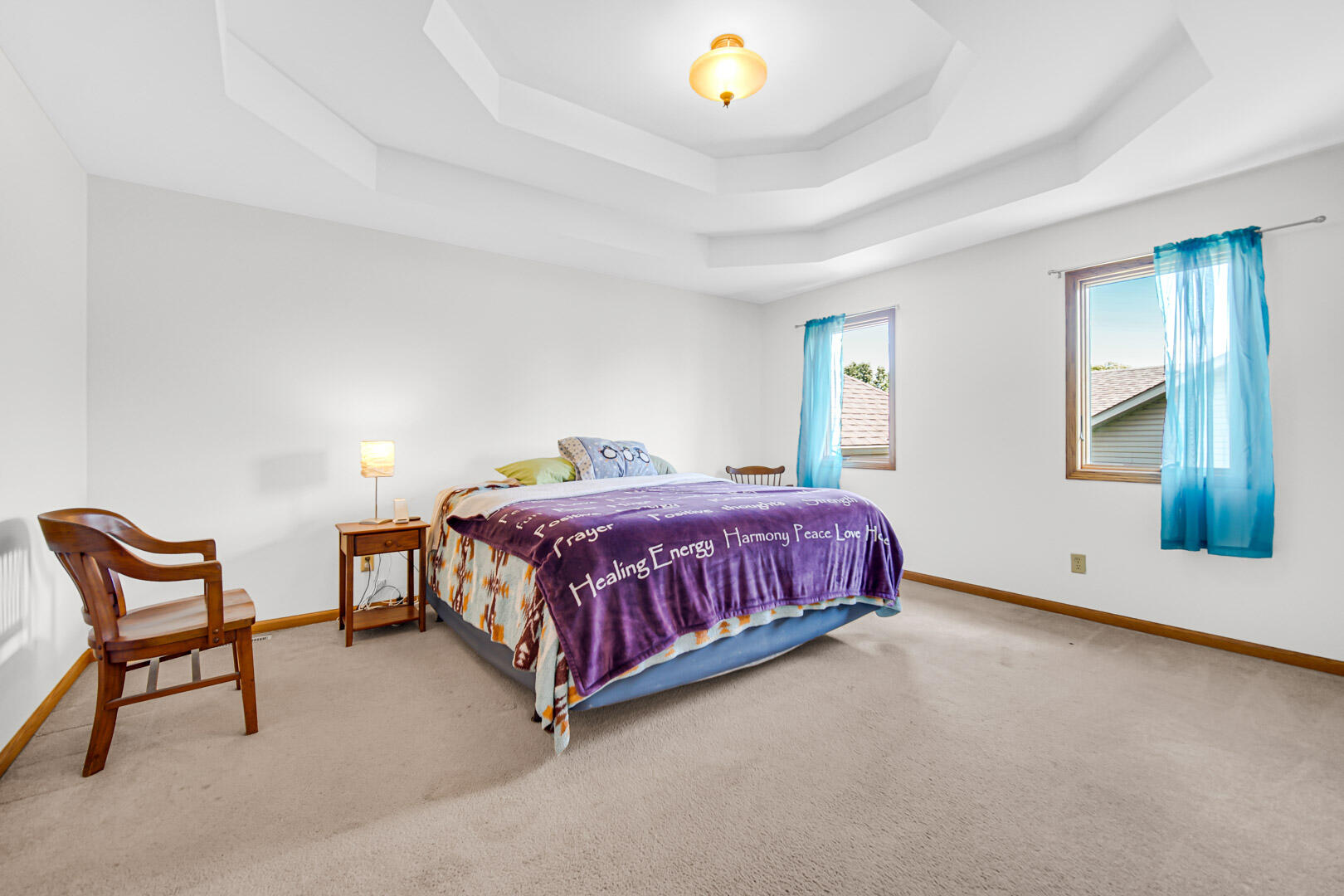 5801 Wildrose Lane