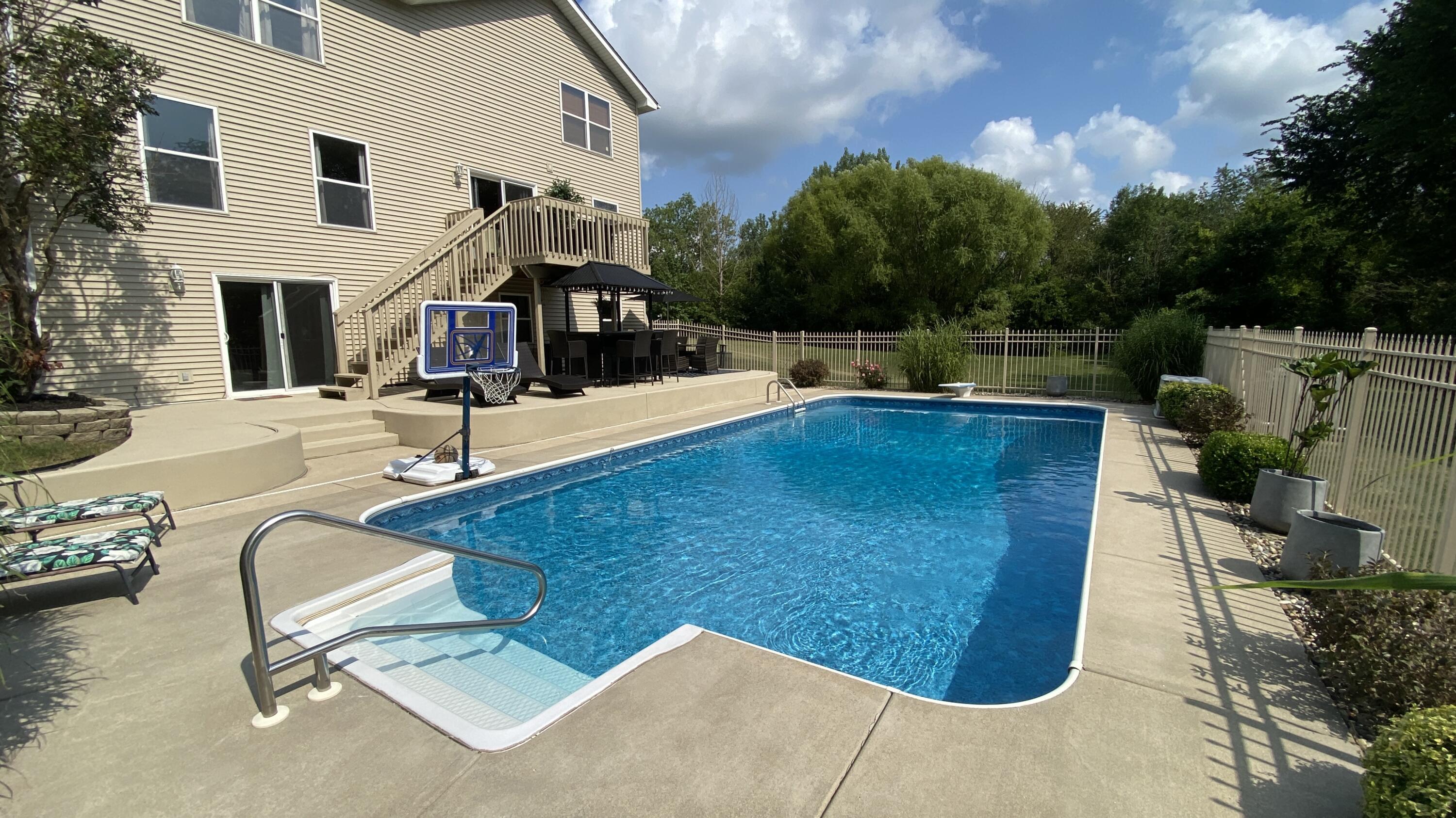 12486 Brookside Drive