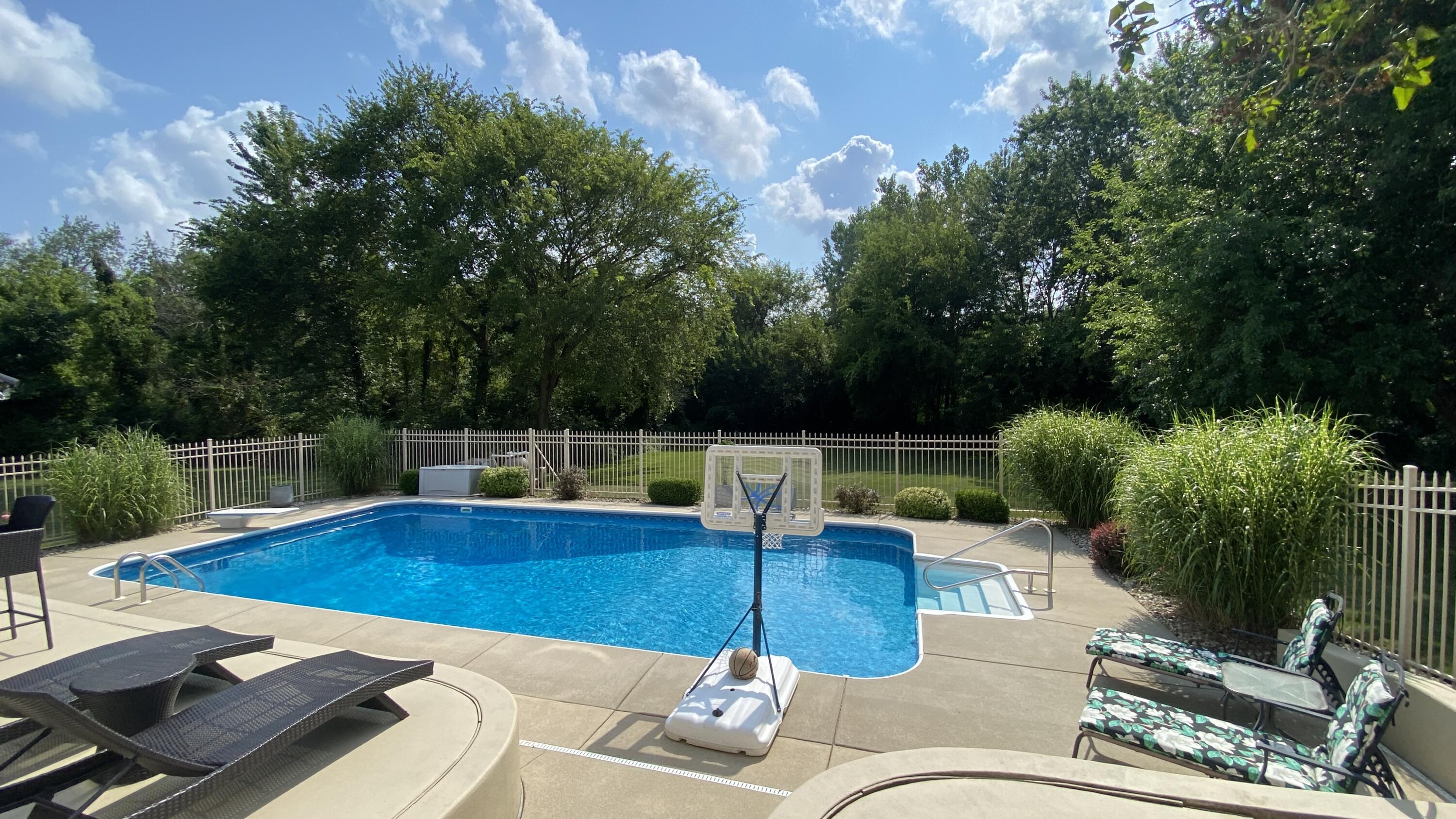 12486 Brookside Drive