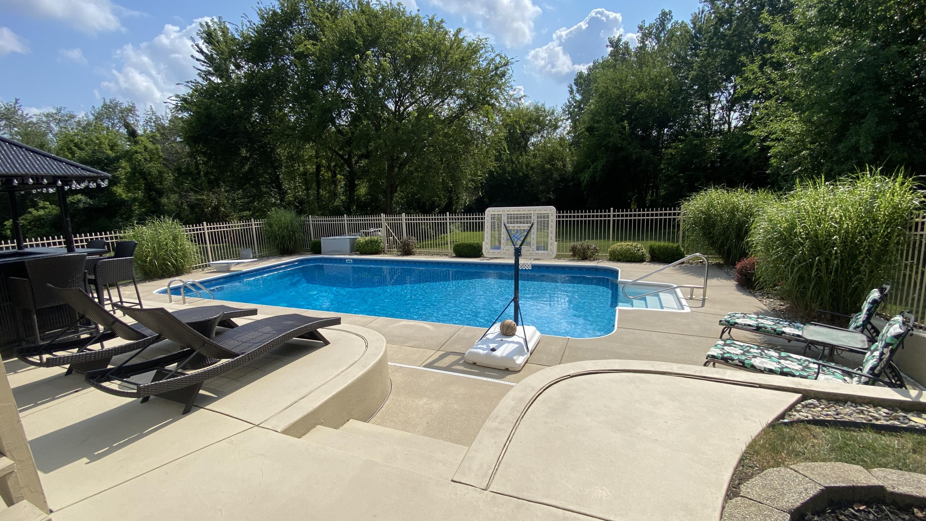 12486 Brookside Drive