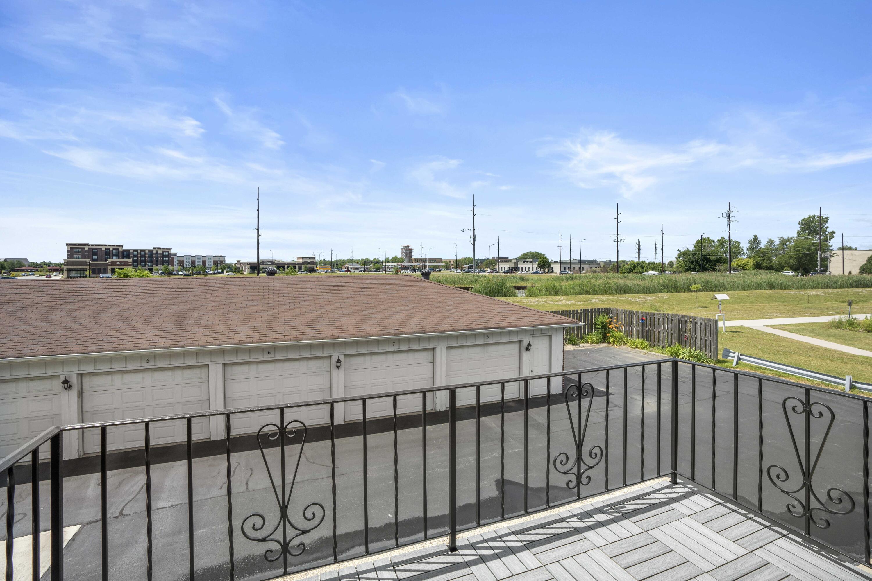 900 Camellia Drive Unit: 7