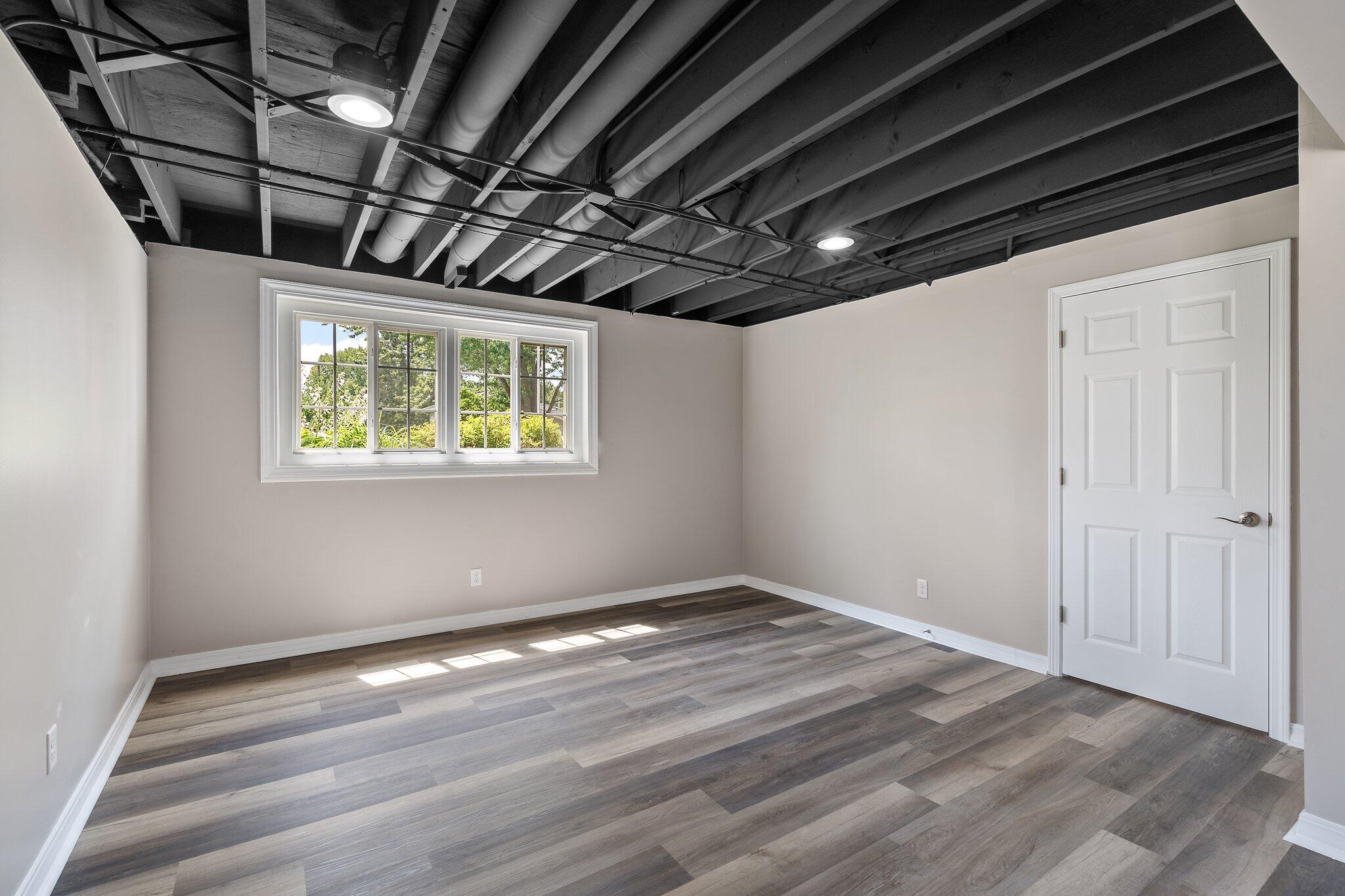 7130 W 83rd Place