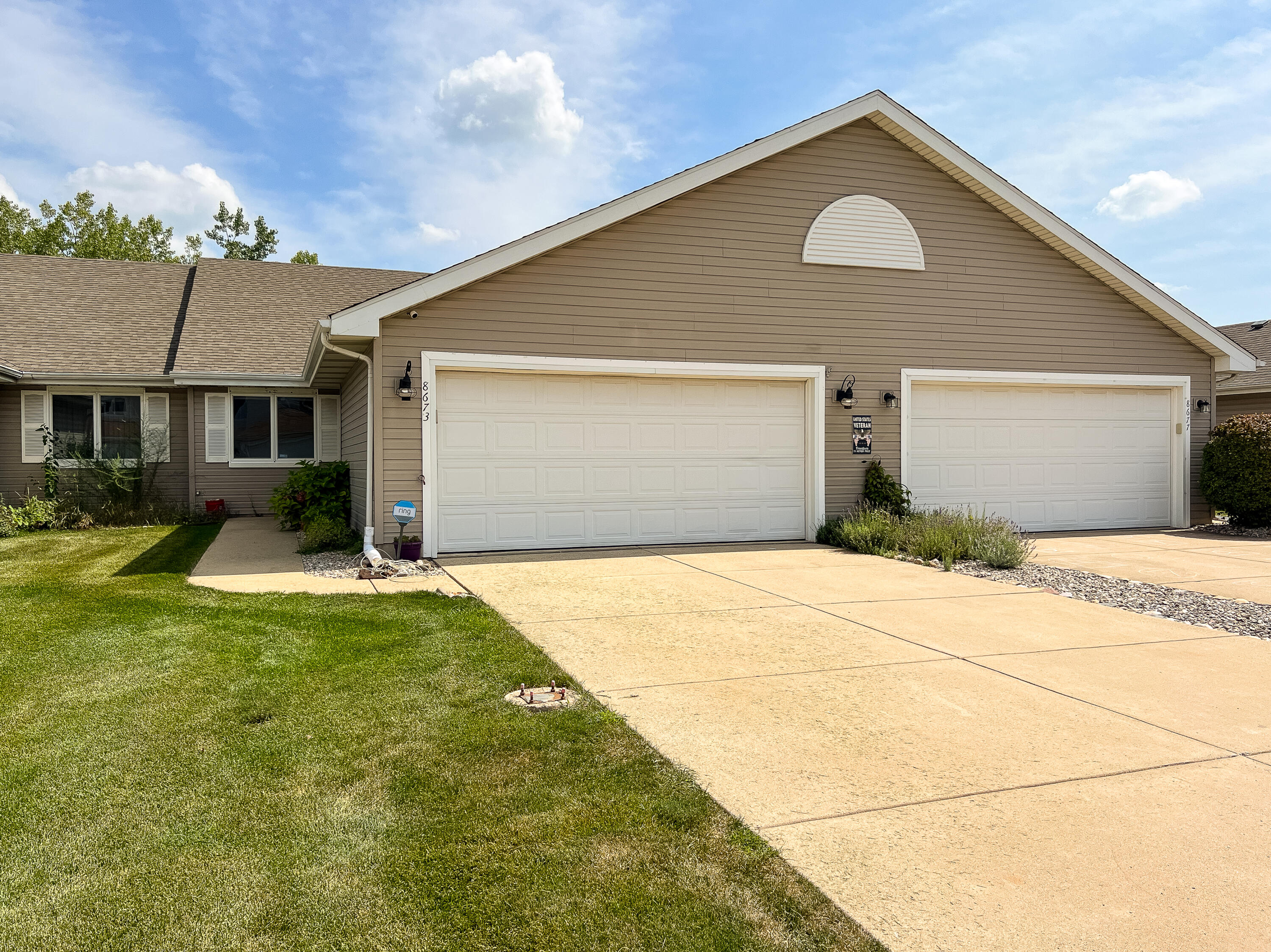 8673 Calhoun Place
