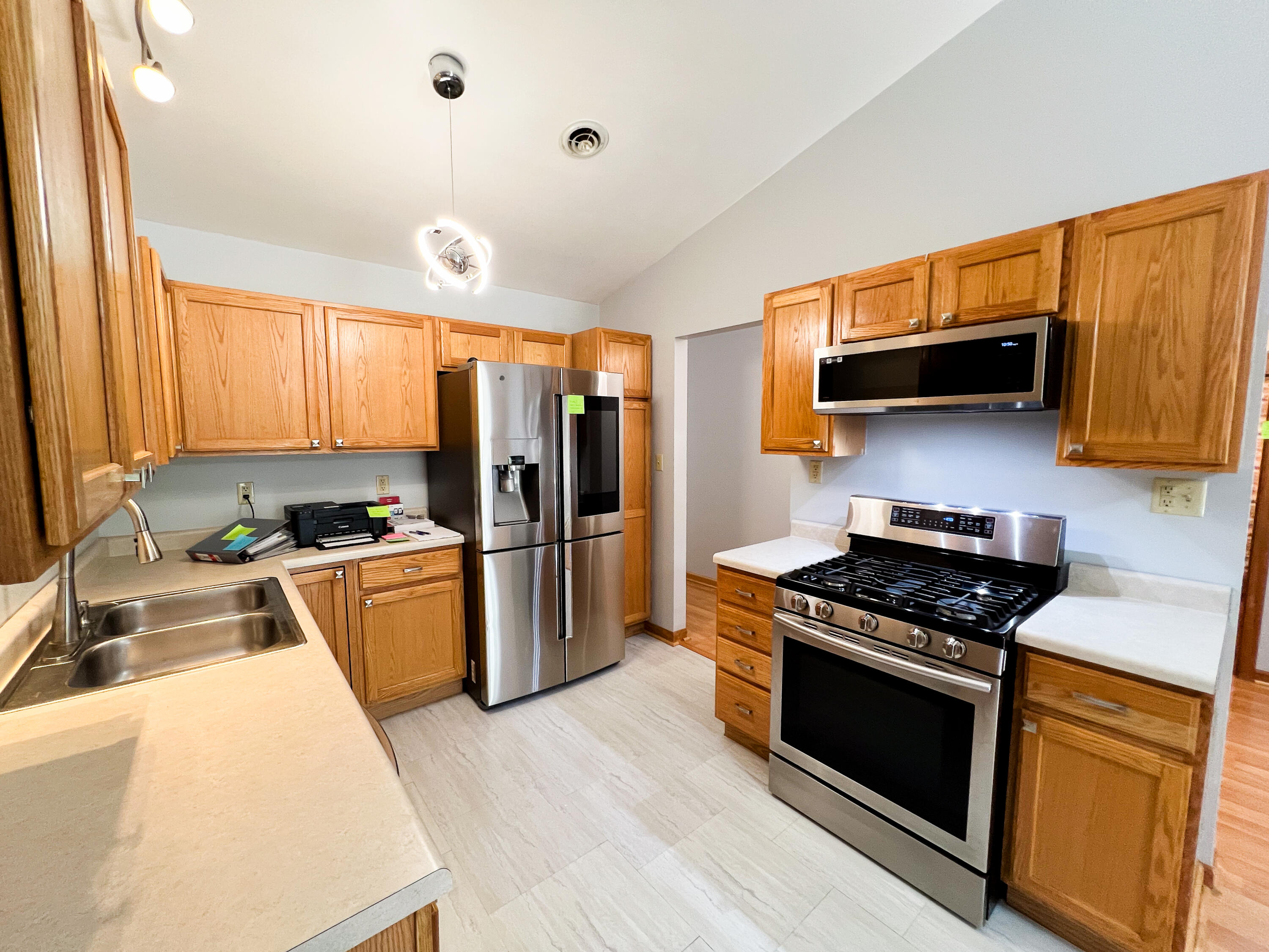 8673 Calhoun Place