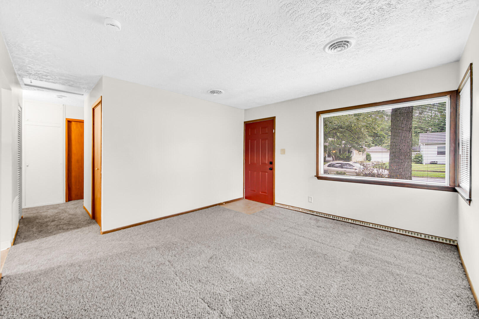 7837 S White Oak Lane