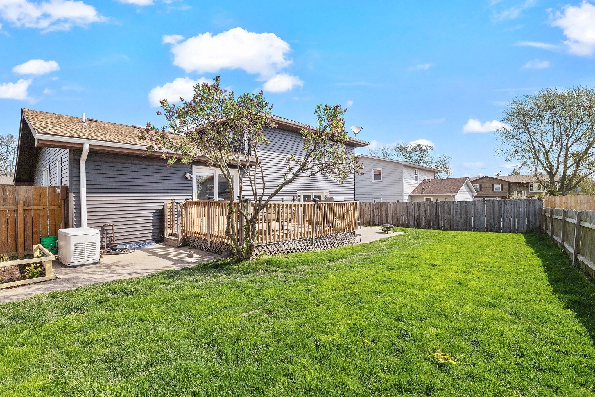 4885 W 86th Place