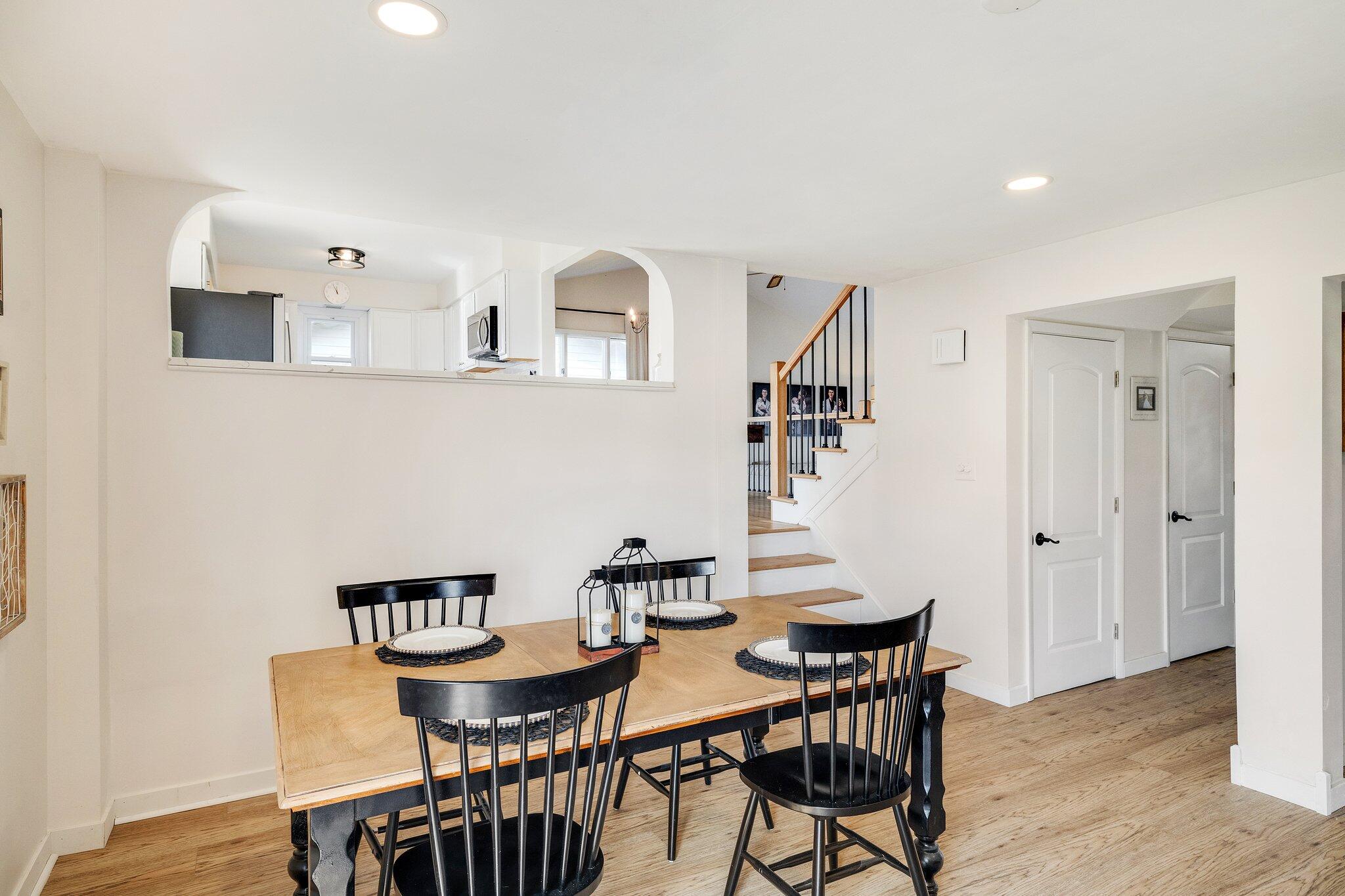 4885 W 86th Place