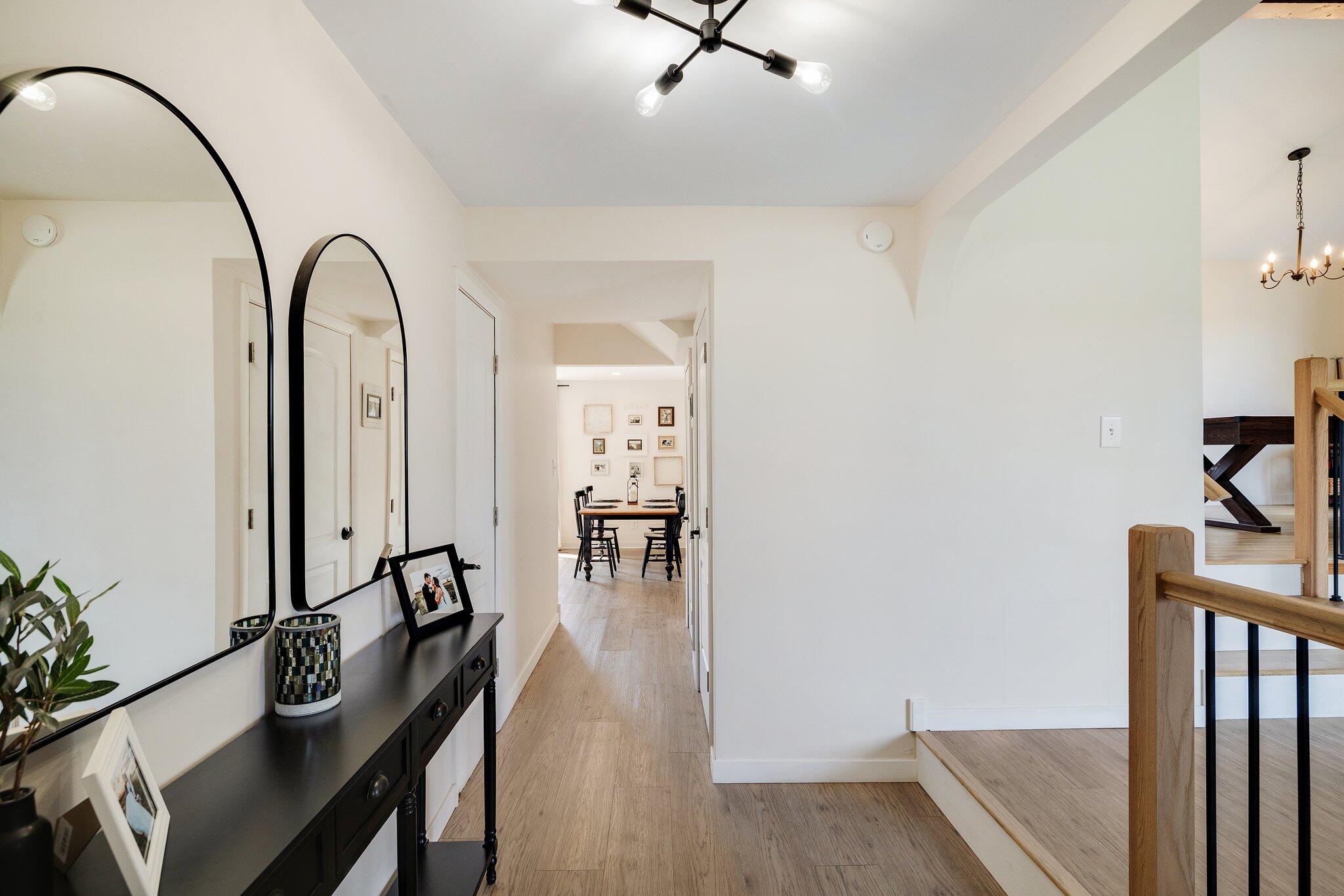 4885 W 86th Place