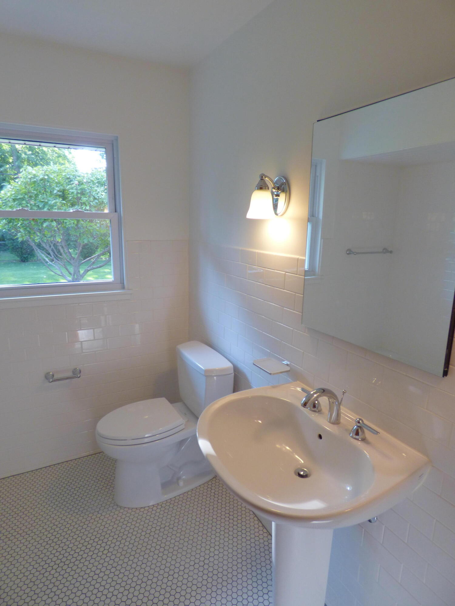 8334 Hawthorne Drive