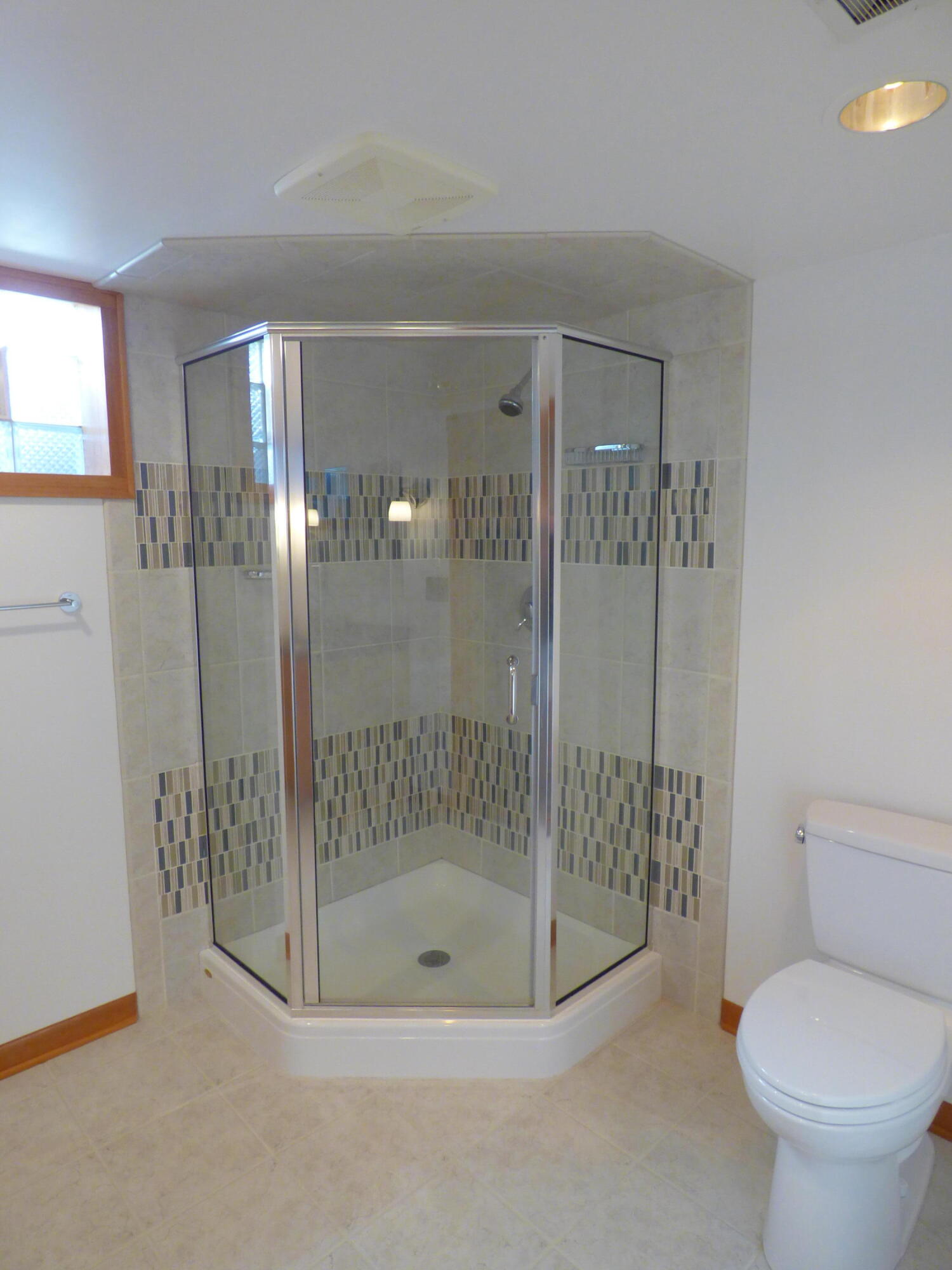 8334 Hawthorne Drive