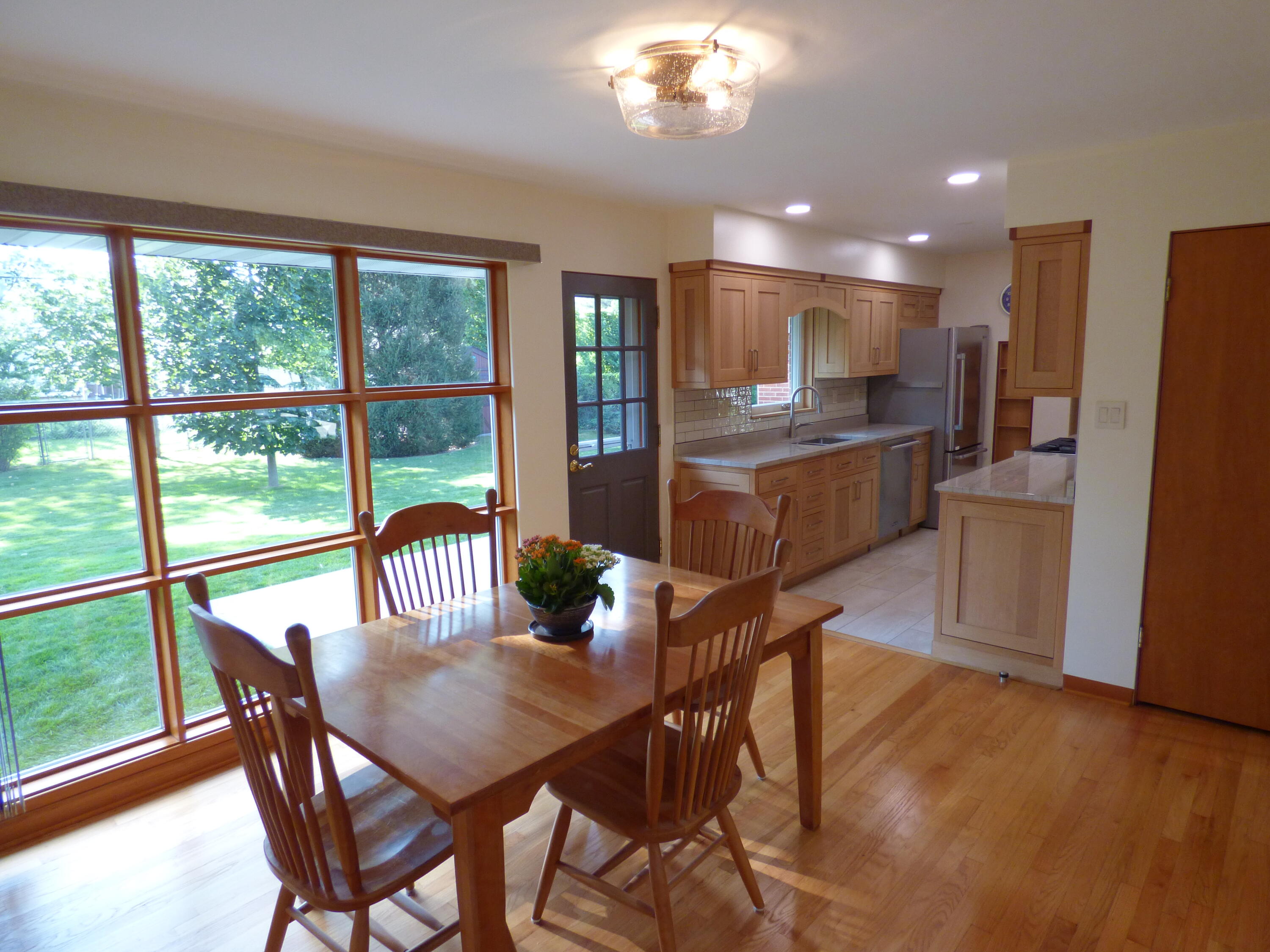 8334 Hawthorne Drive