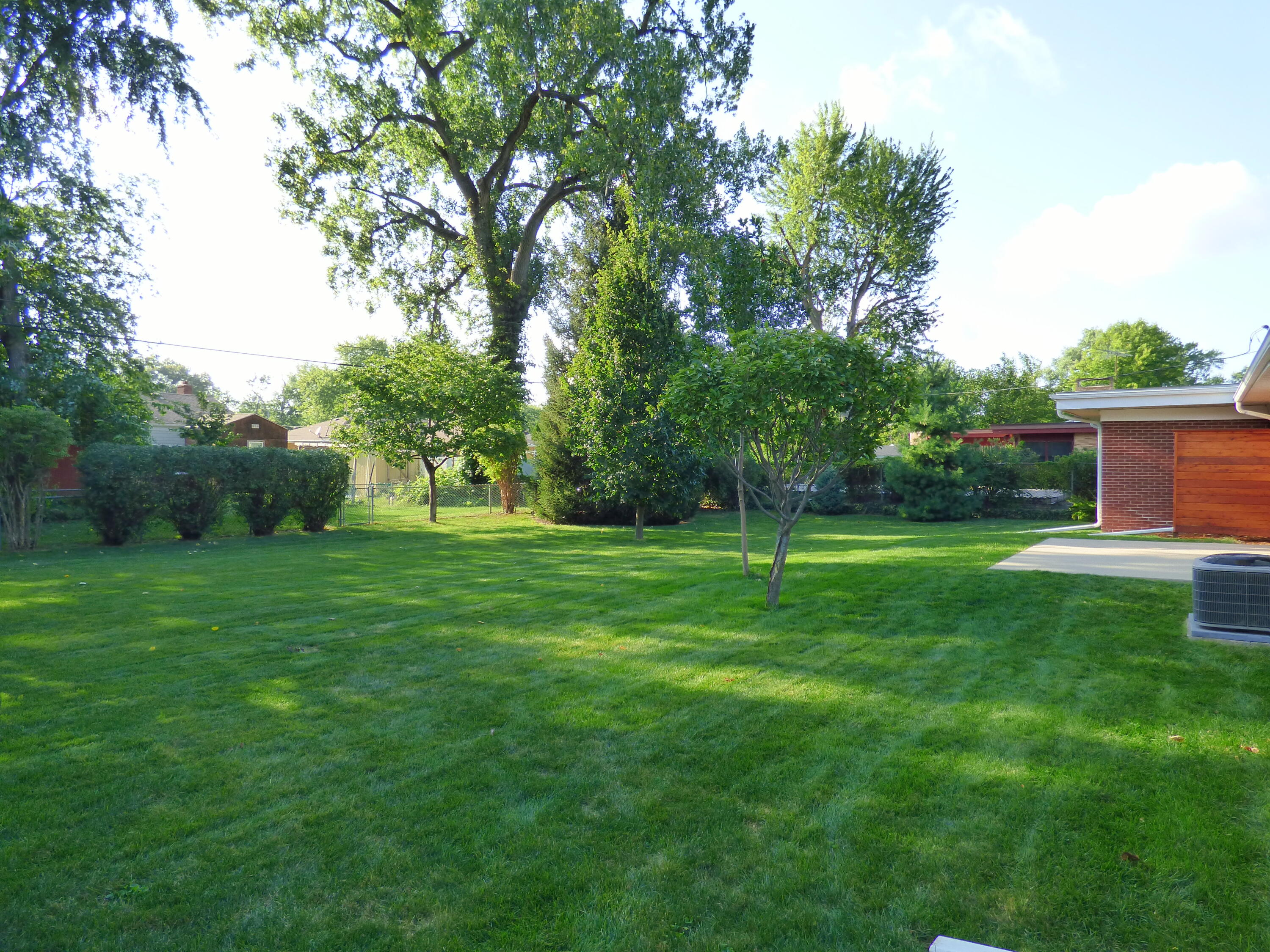 8334 Hawthorne Drive