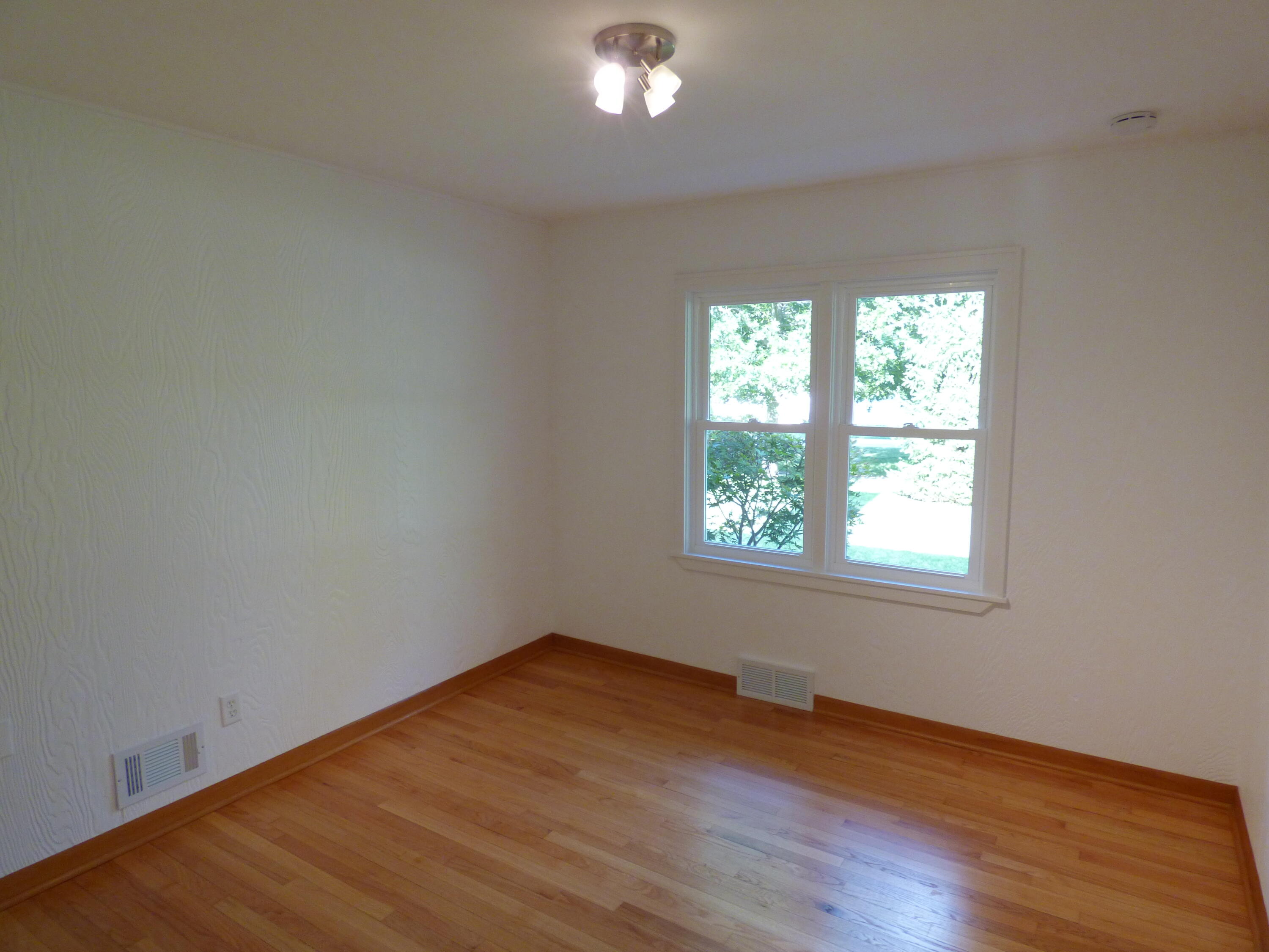 8334 Hawthorne Drive