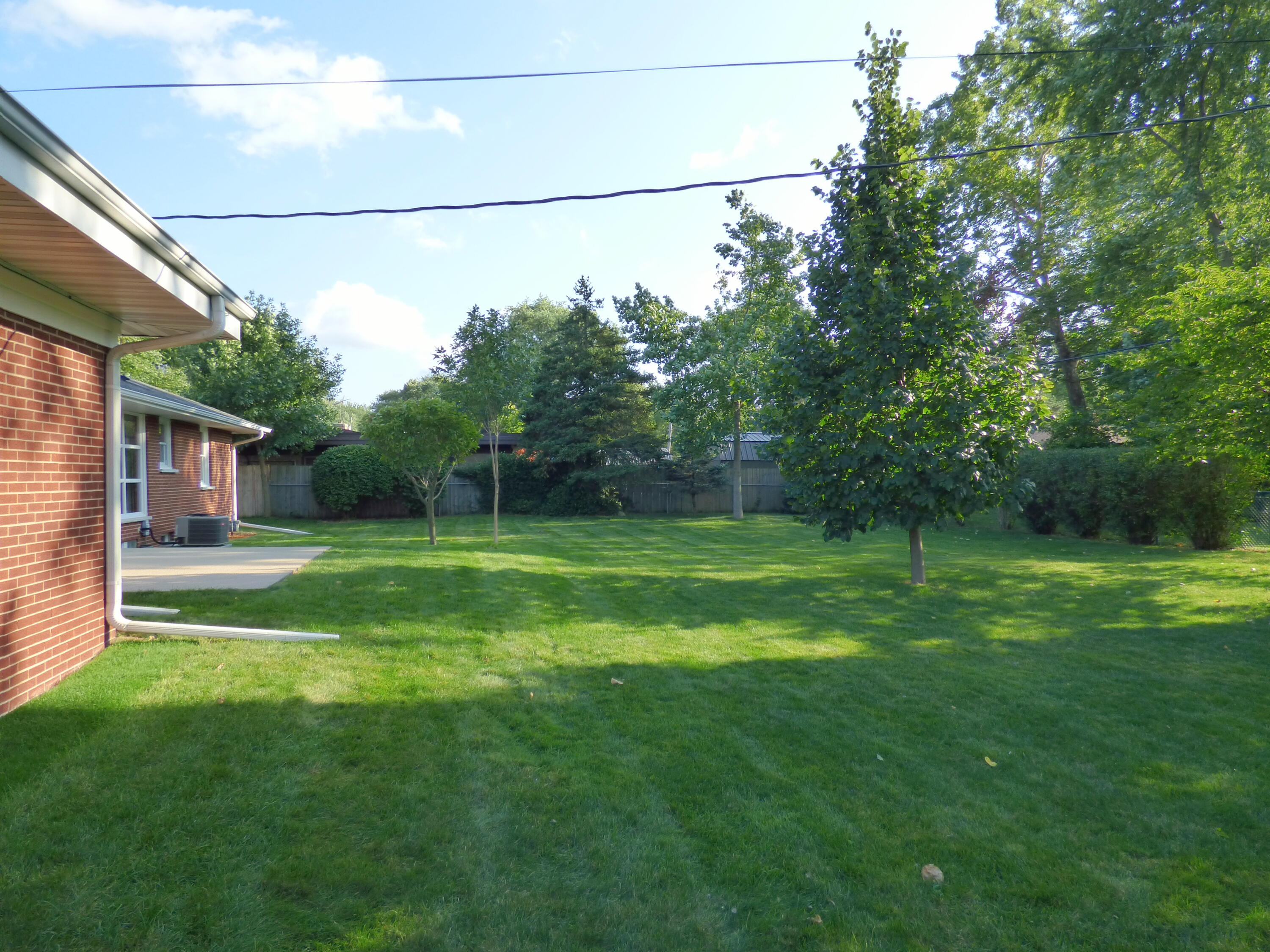 8334 Hawthorne Drive