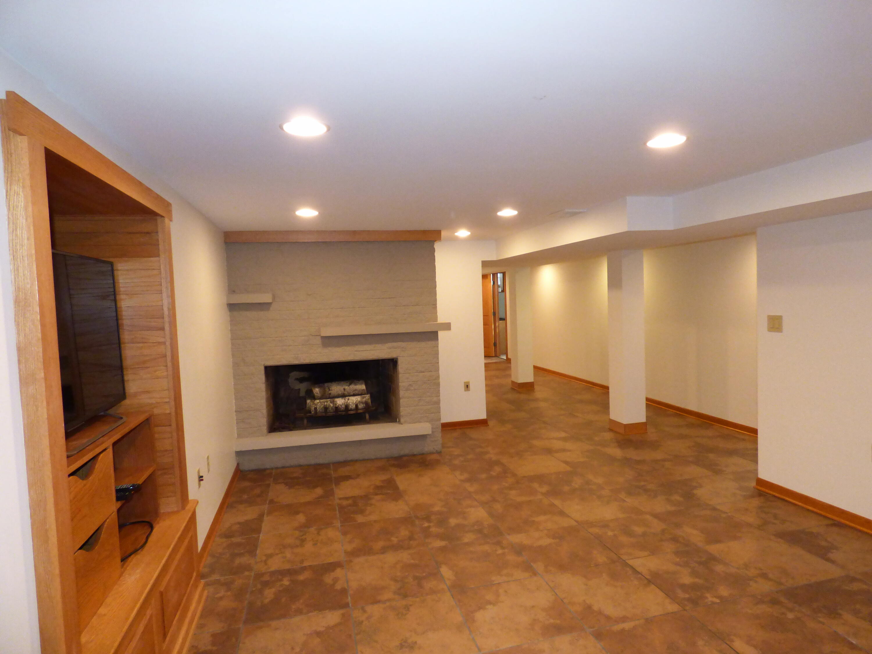 8334 Hawthorne Drive