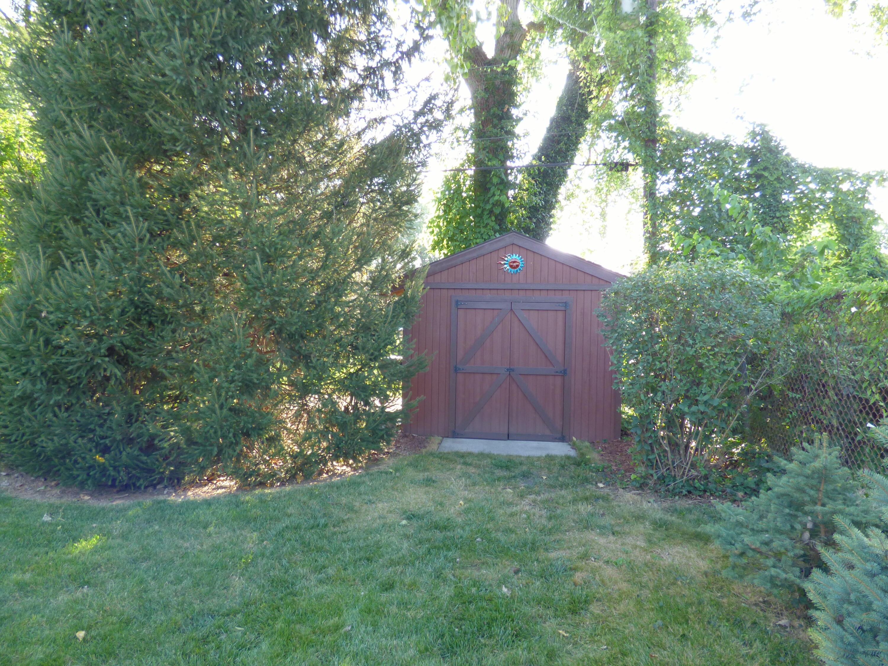 8334 Hawthorne Drive