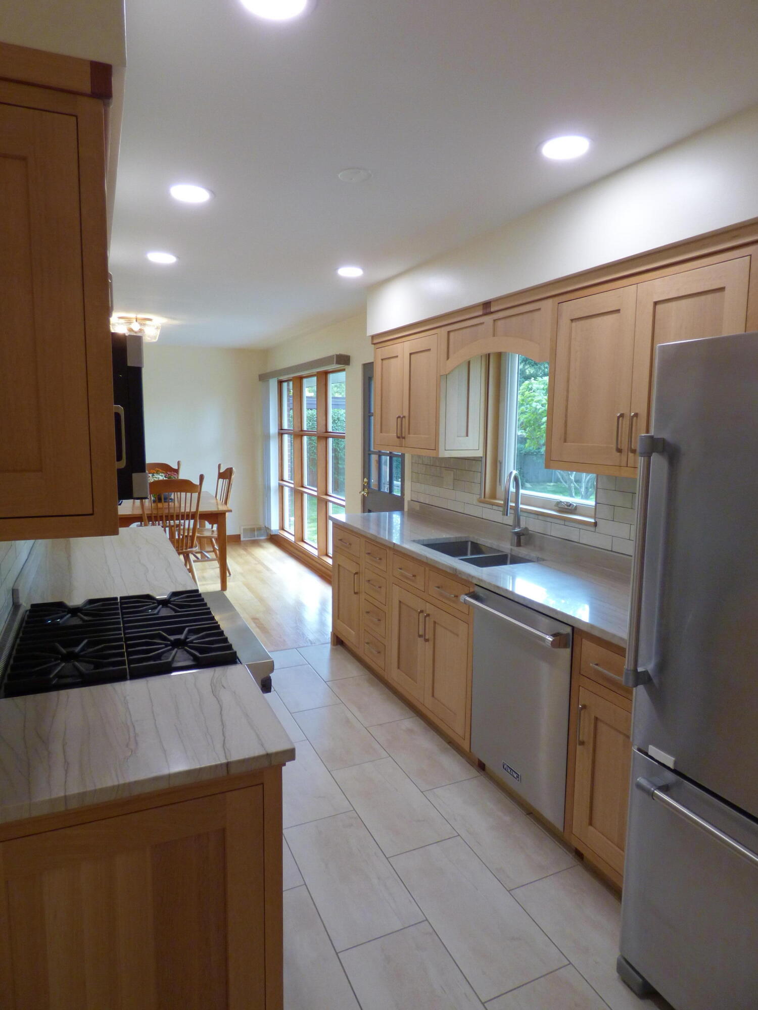 8334 Hawthorne Drive