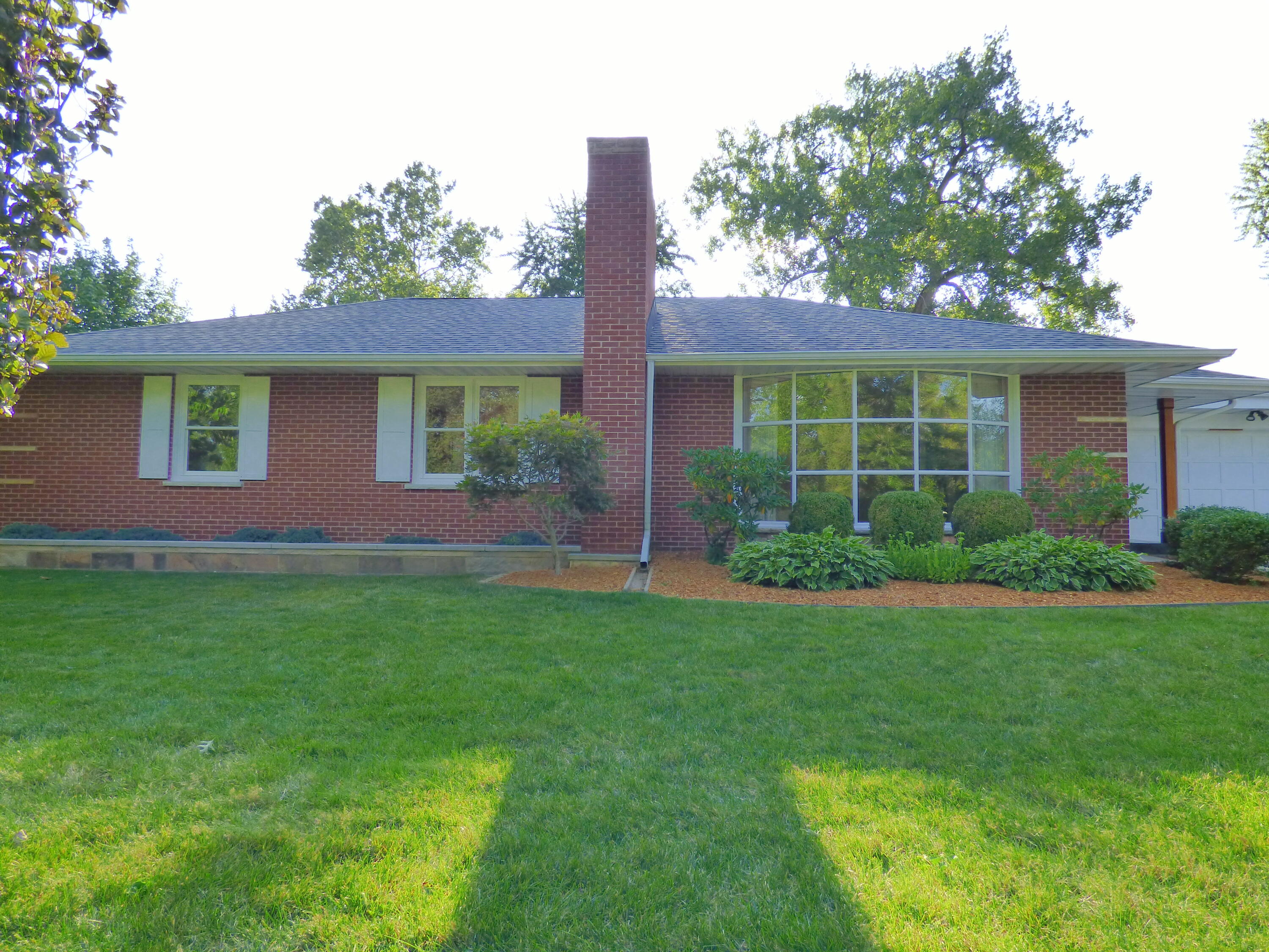 8334 Hawthorne Drive