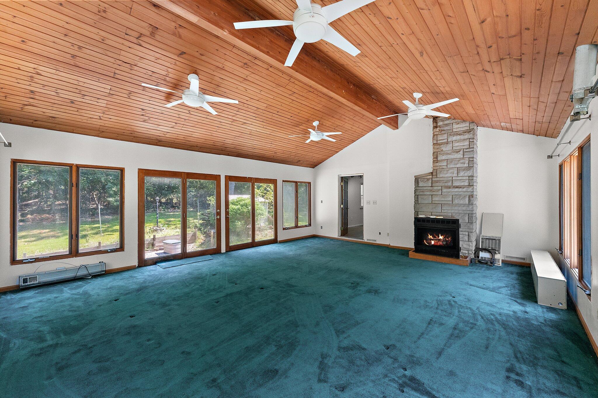 12321 Kingfisher Road