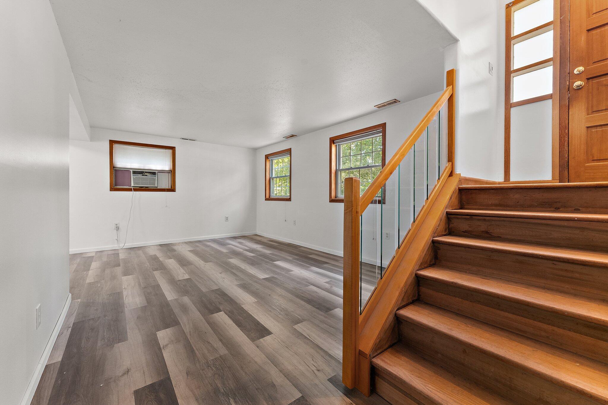 12321 Kingfisher Road