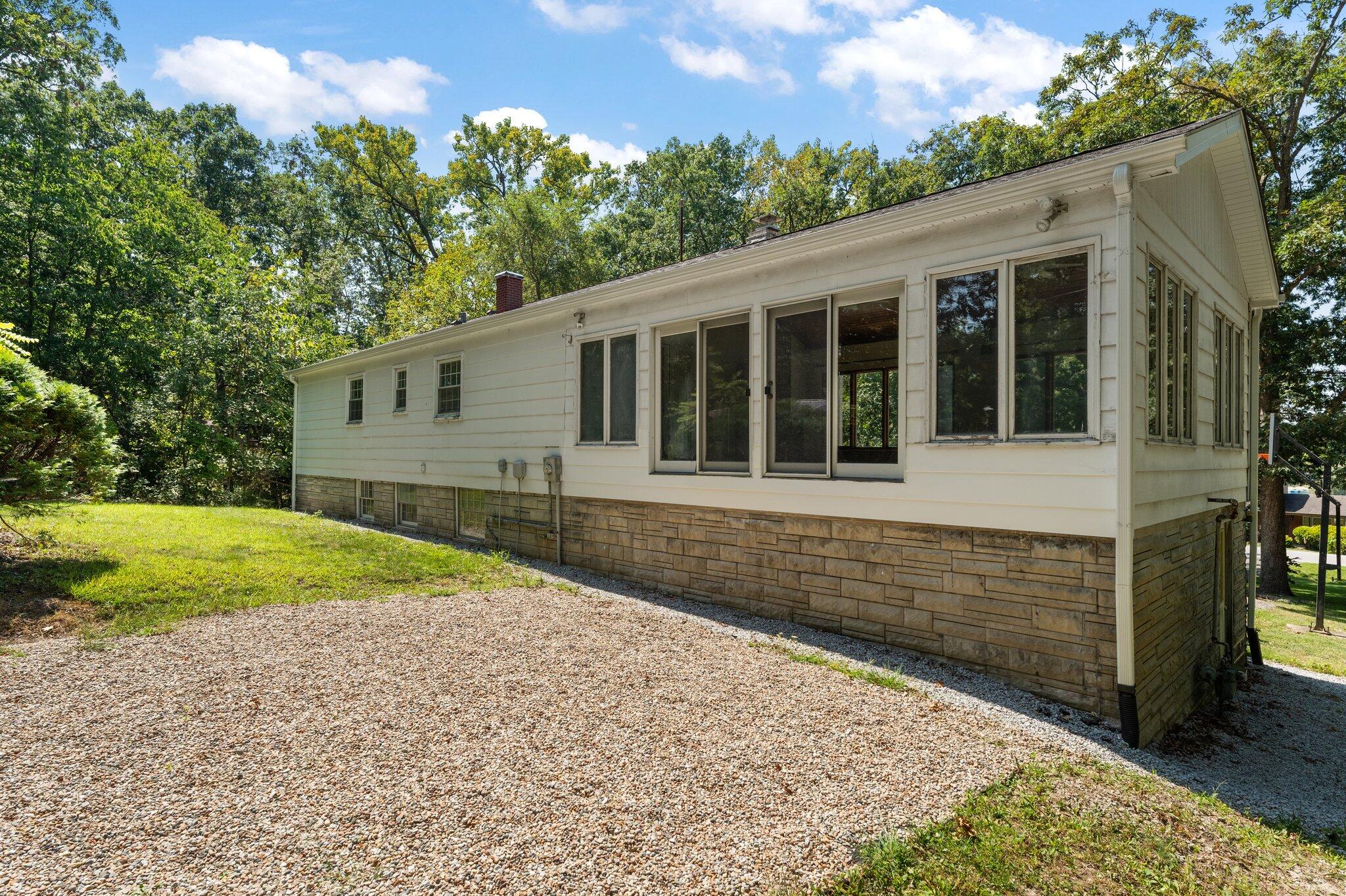 12321 Kingfisher Road