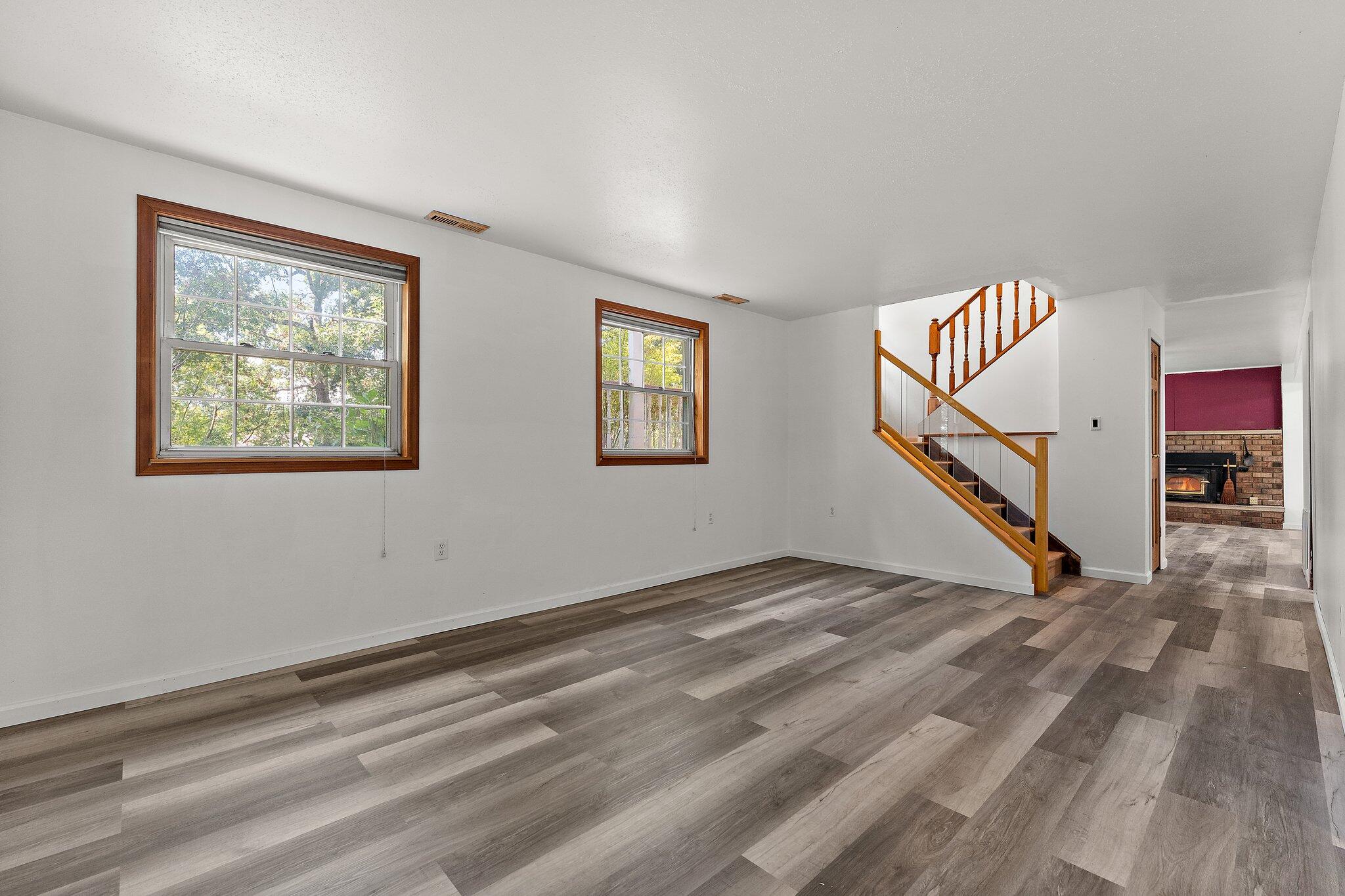 12321 Kingfisher Road