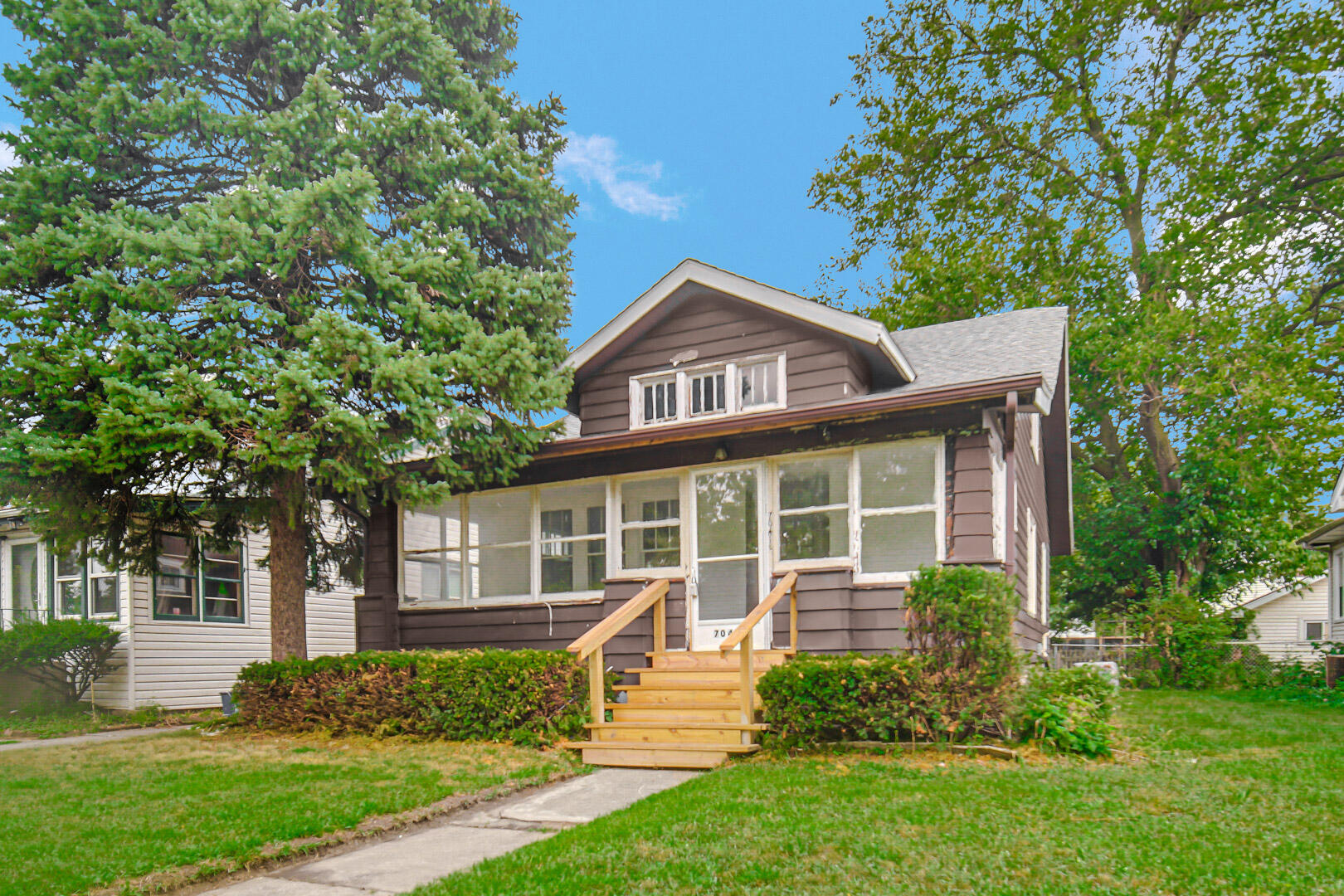 7041 Van Buren Avenue