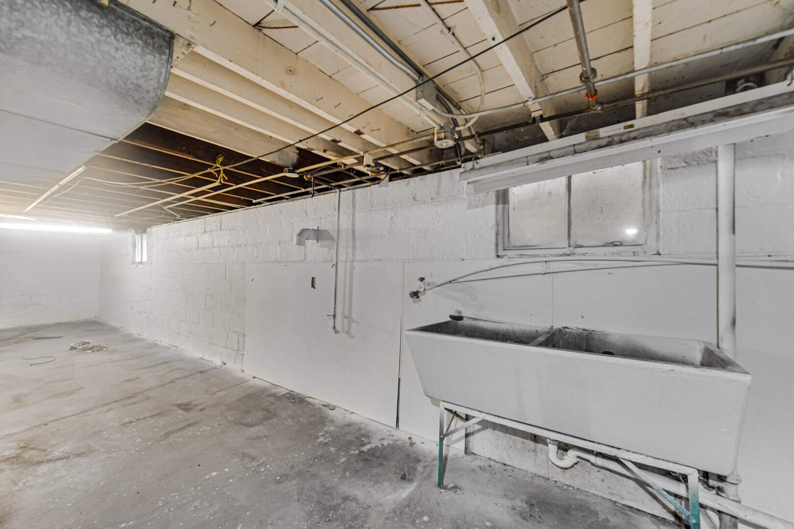 7041 Van Buren Avenue