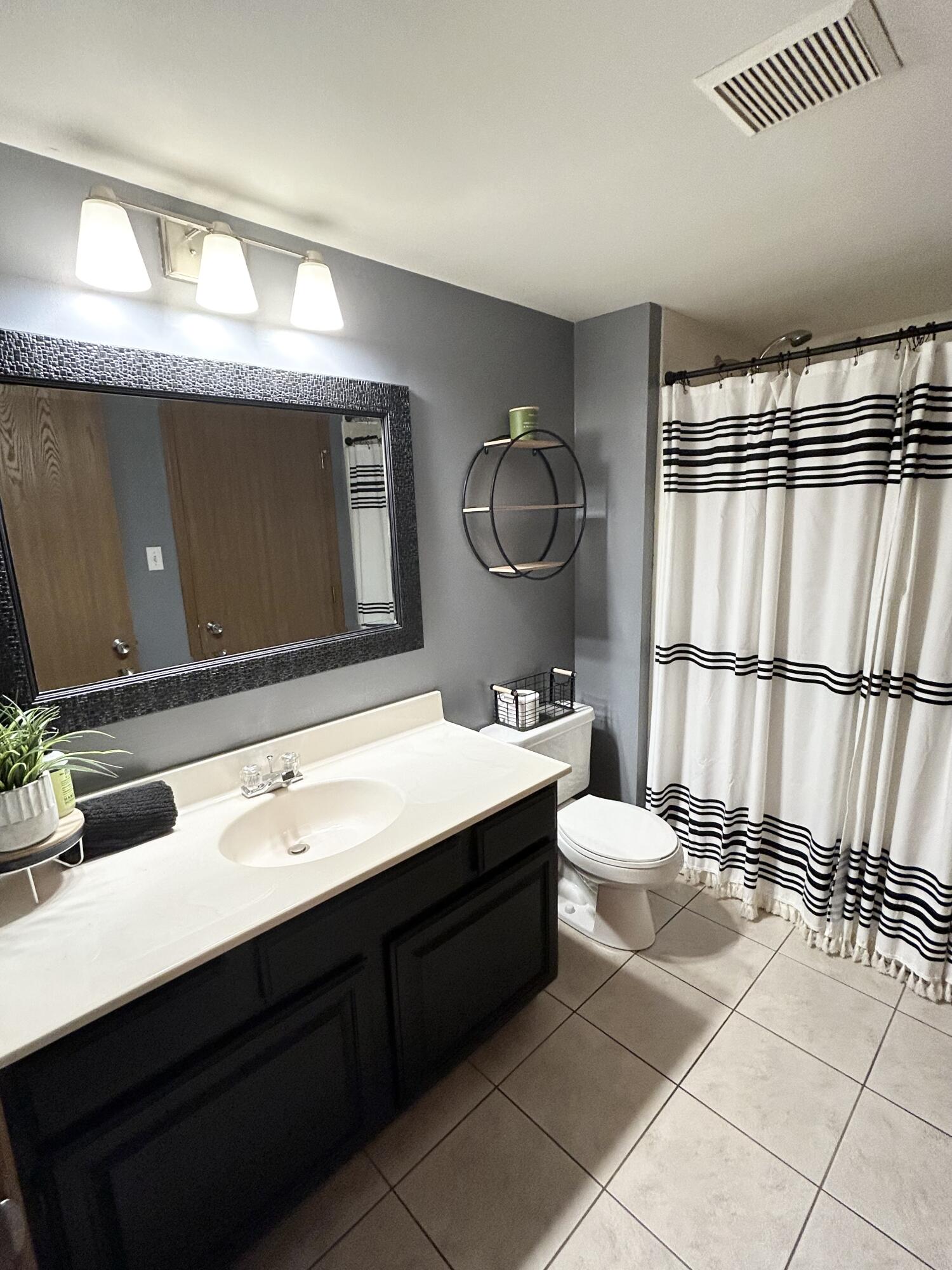 740 New Castle Drive Unit: B