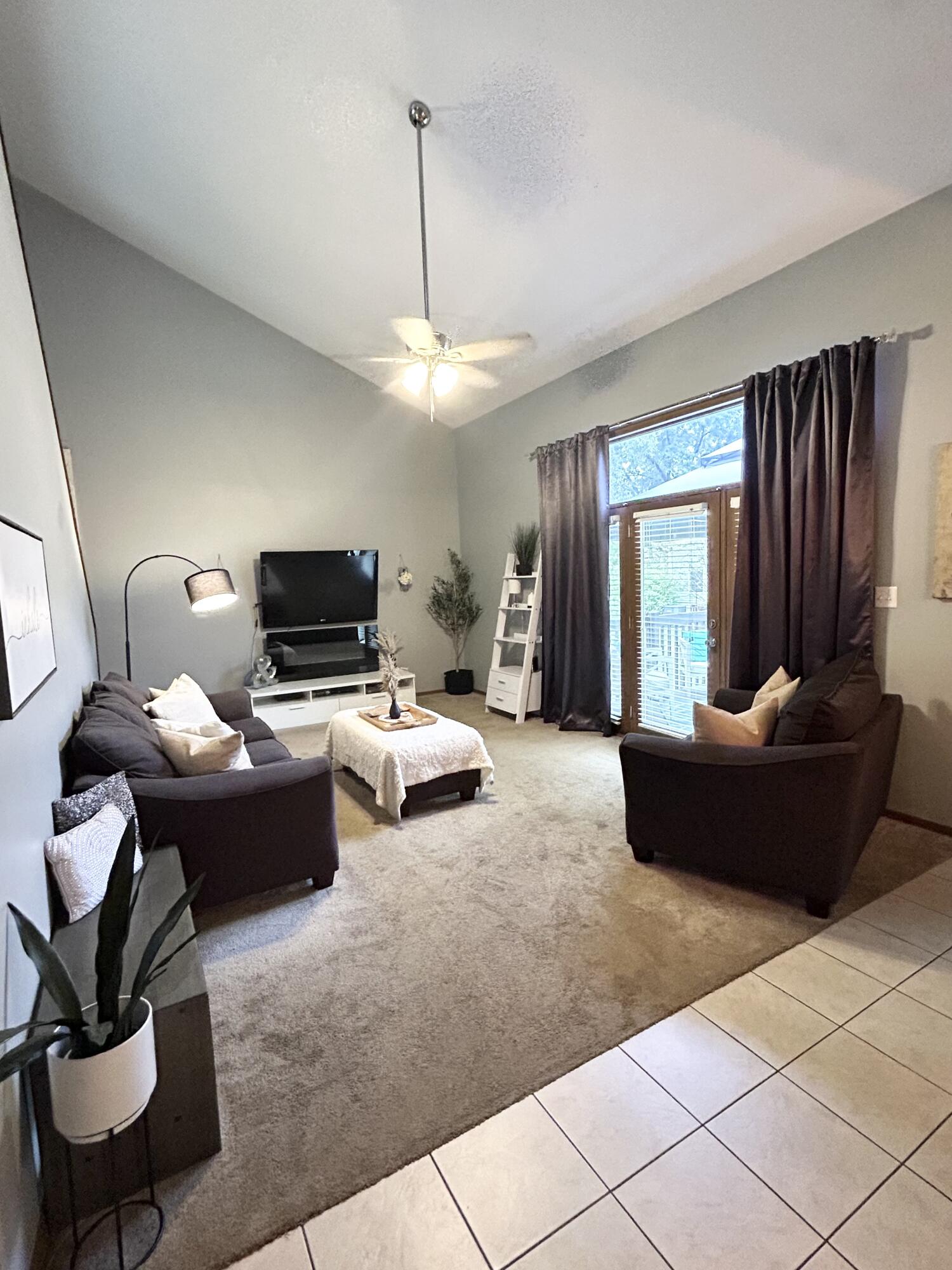 740 New Castle Drive Unit: B