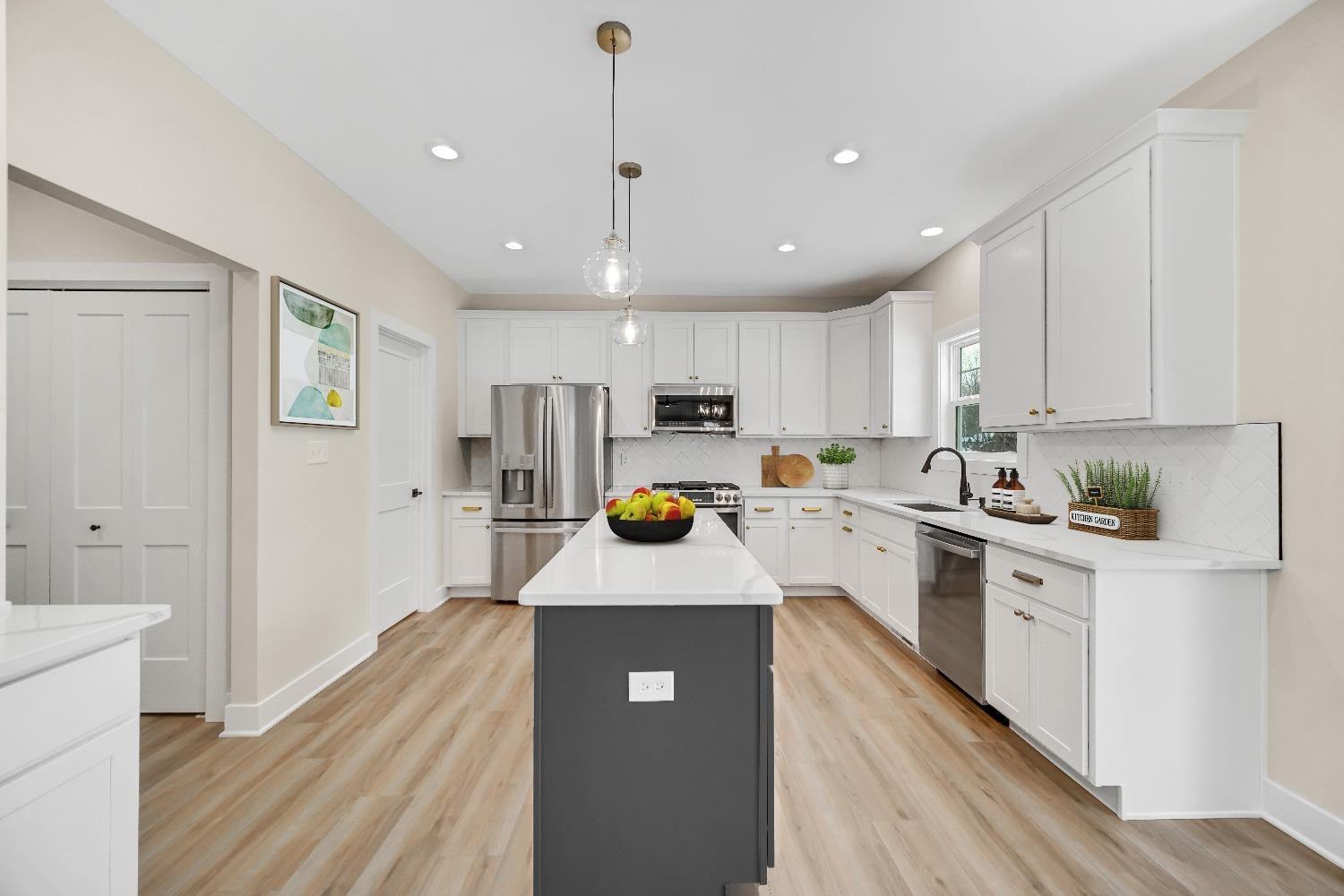 2225 Easton Park Drive