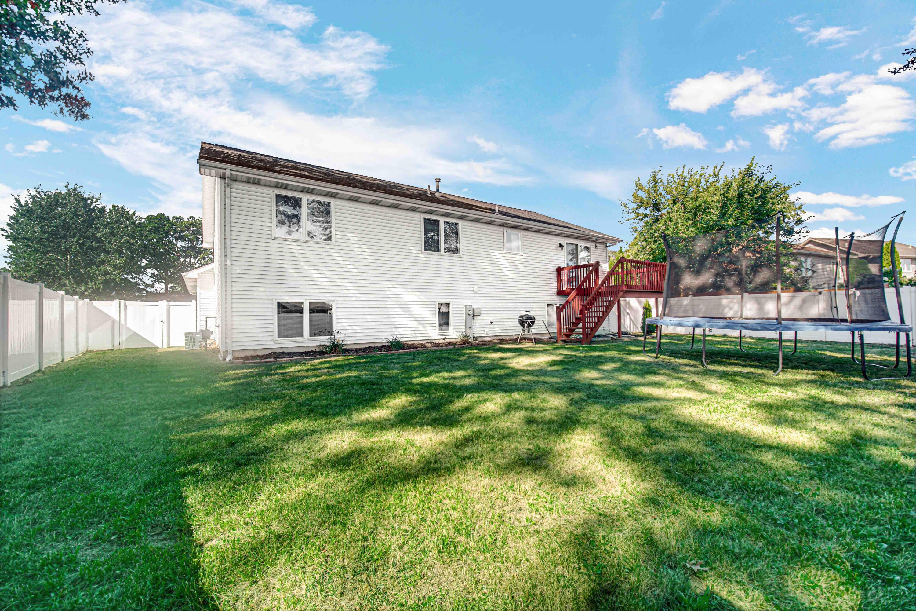 7141 Bracken Pkwy