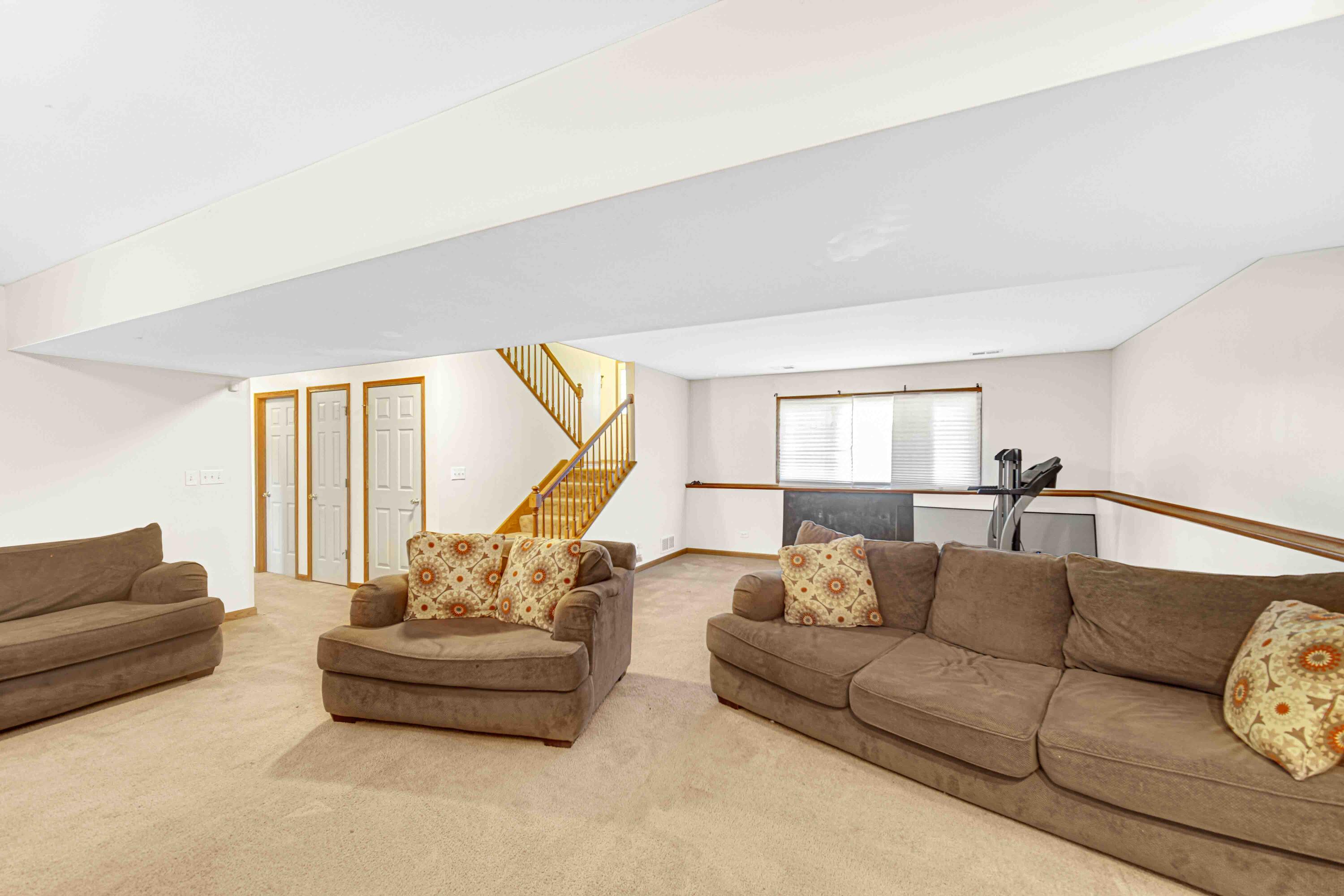 7141 Bracken Pkwy