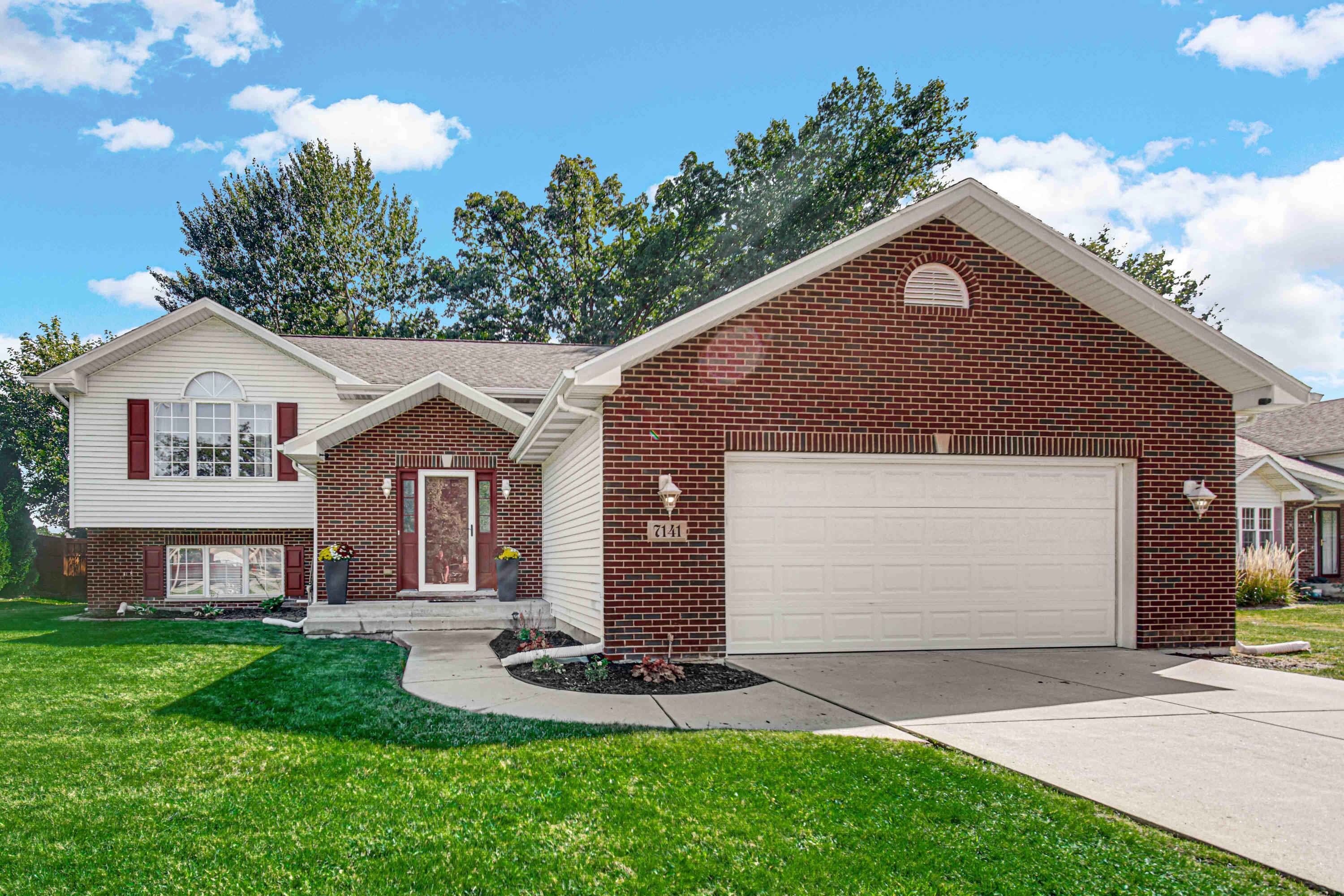 7141 Bracken Pkwy