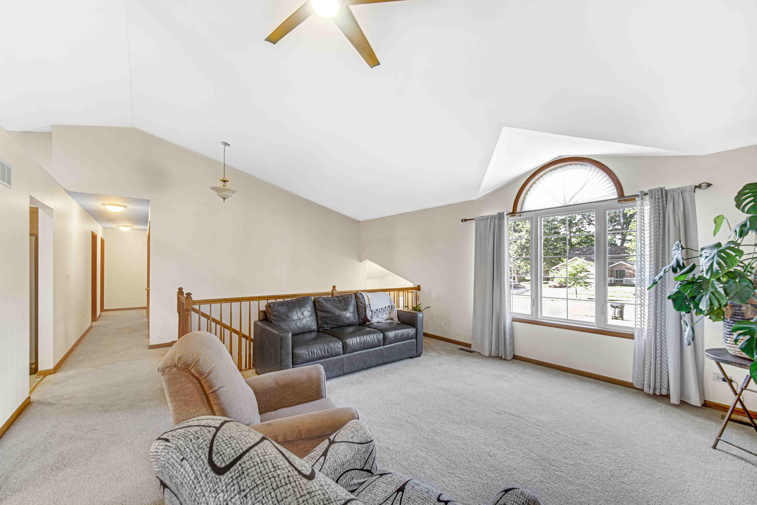 7141 Bracken Pkwy