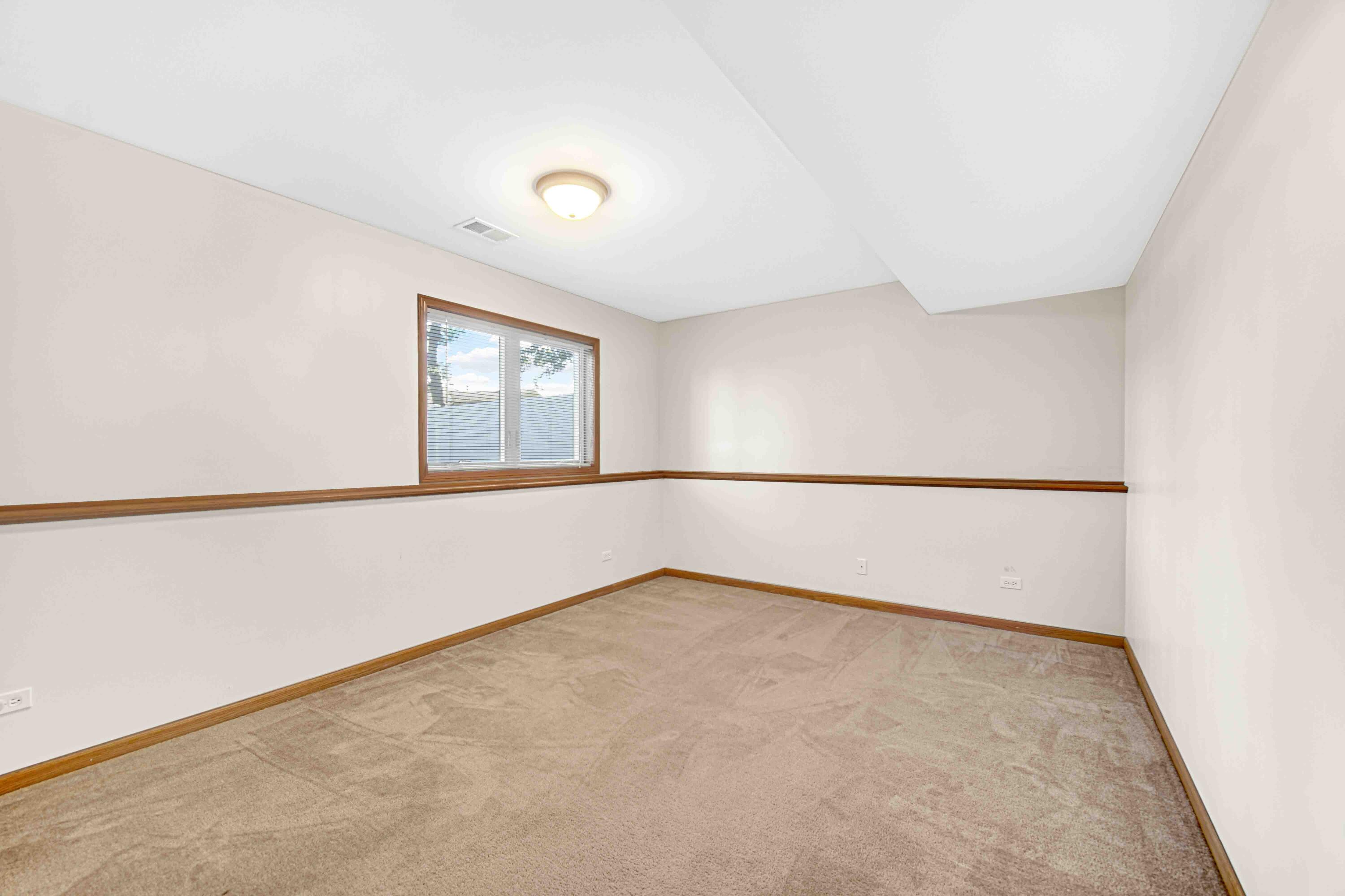 7141 Bracken Pkwy