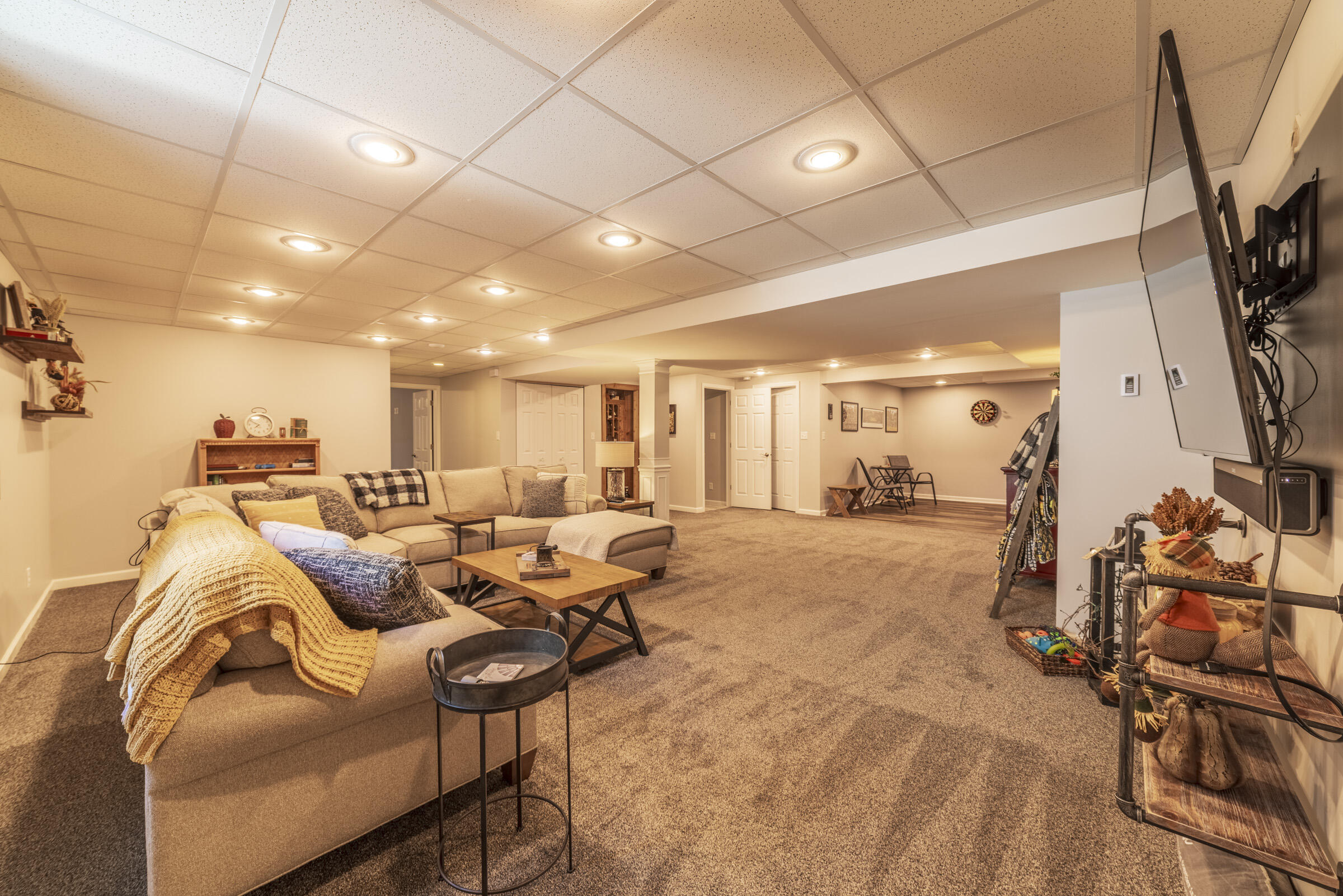 9195 Green Meadow Drive