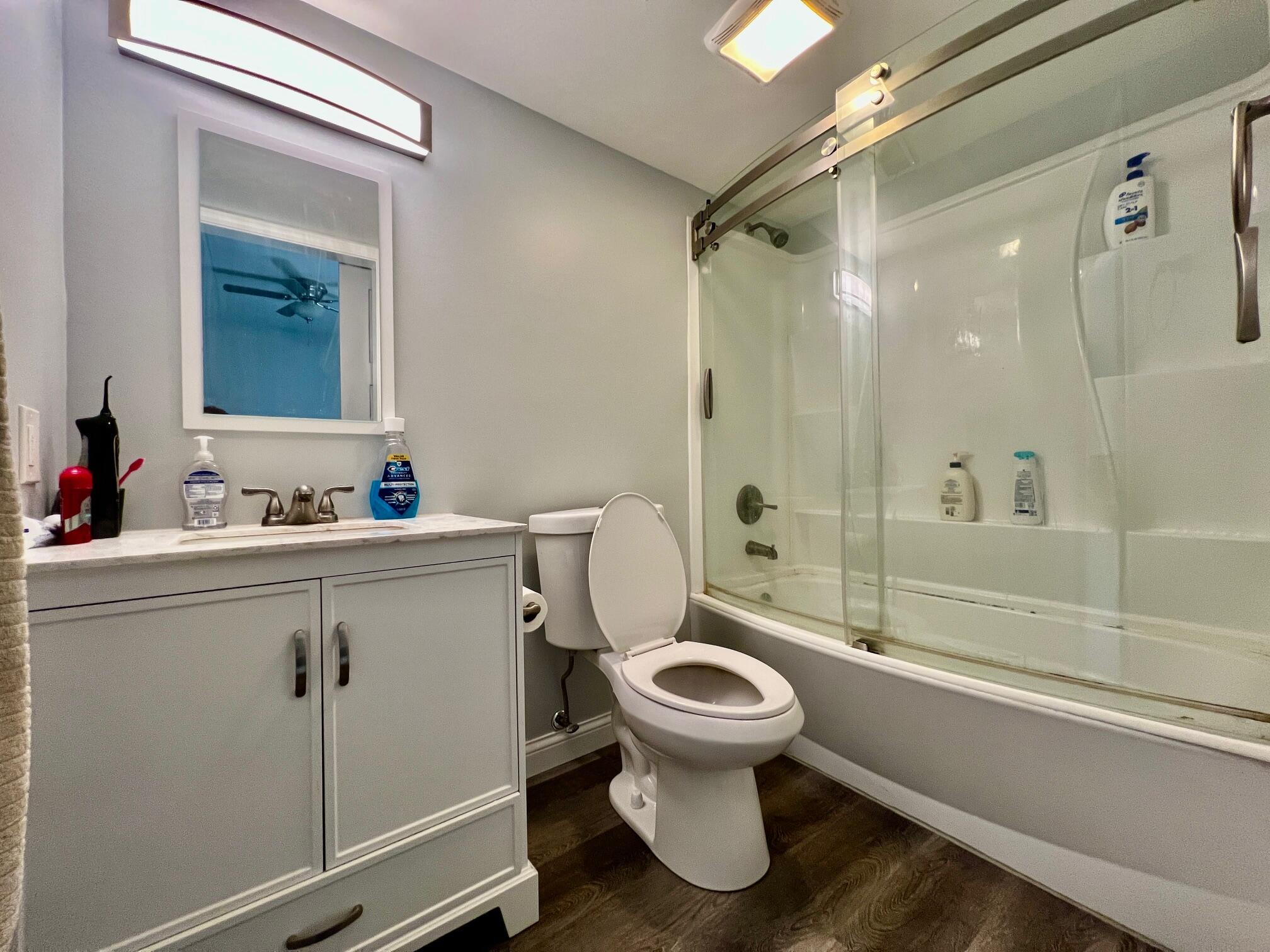 986 Millpond Road Unit: B