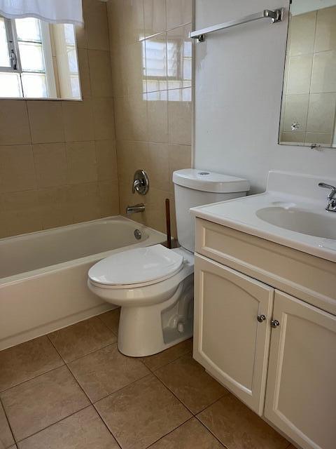 1112 Camellia Drive Unit: 2B