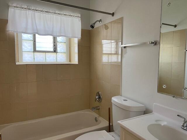1112 Camellia Drive Unit: 2B