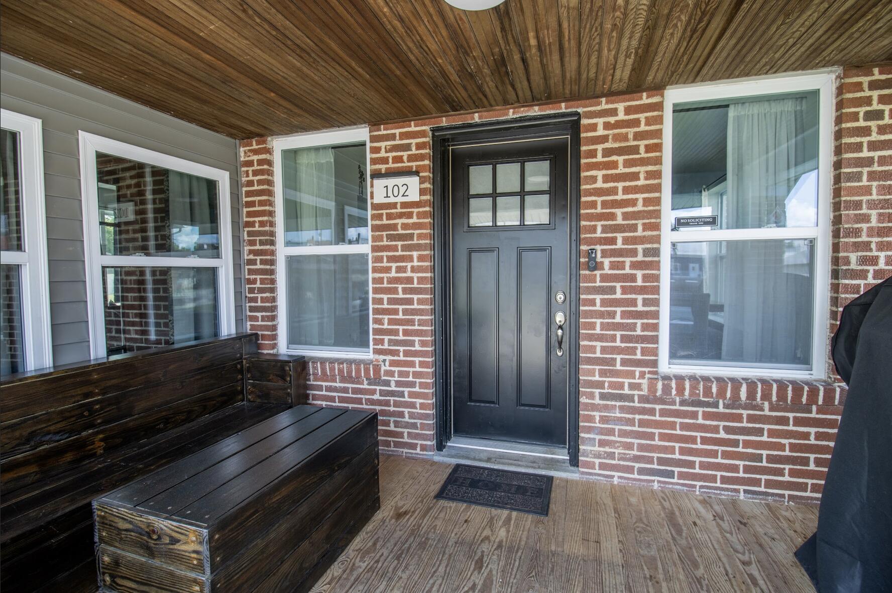 102 E Washington Street