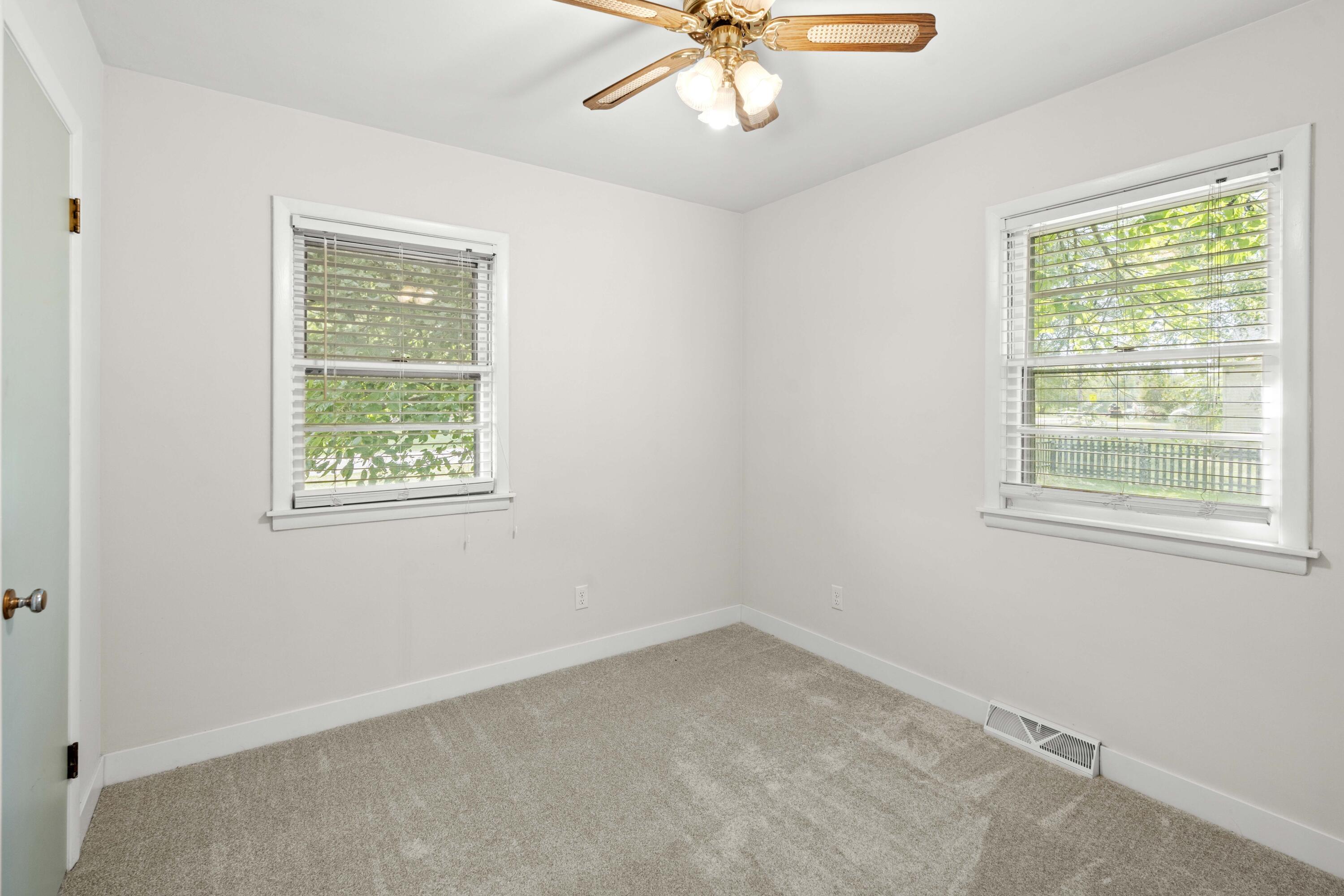 7201 W 140th Place