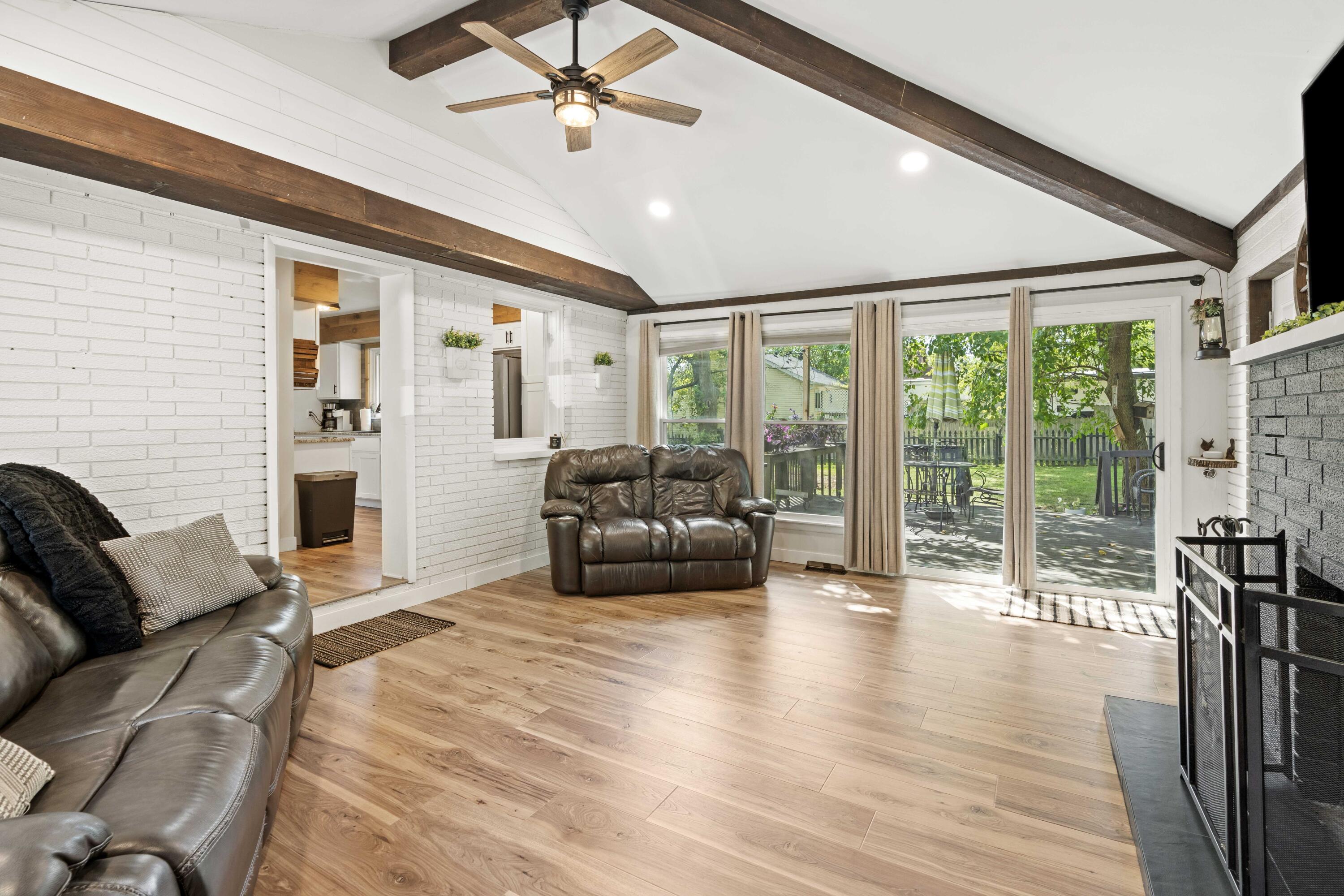 7201 W 140th Place