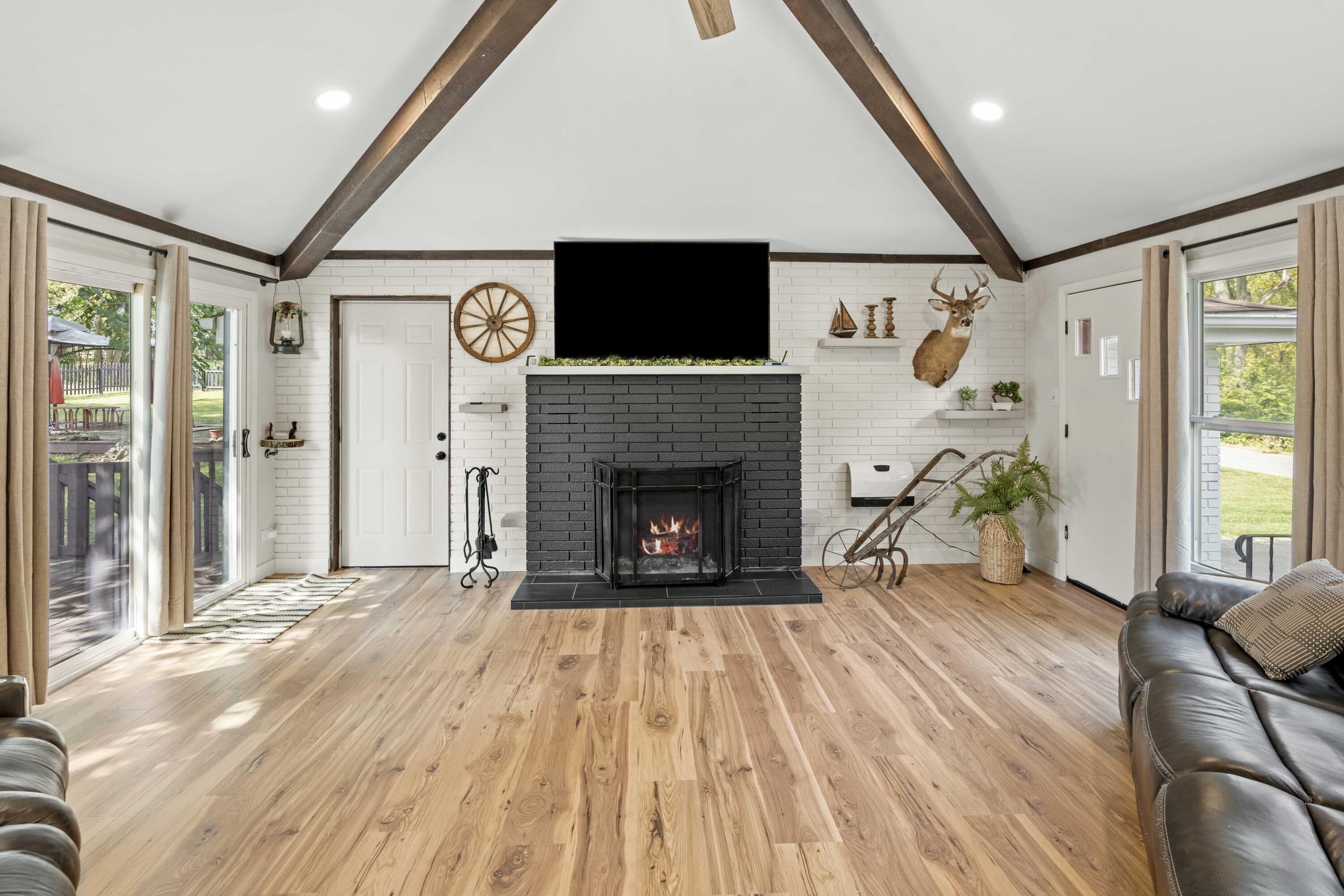 7201 W 140th Place