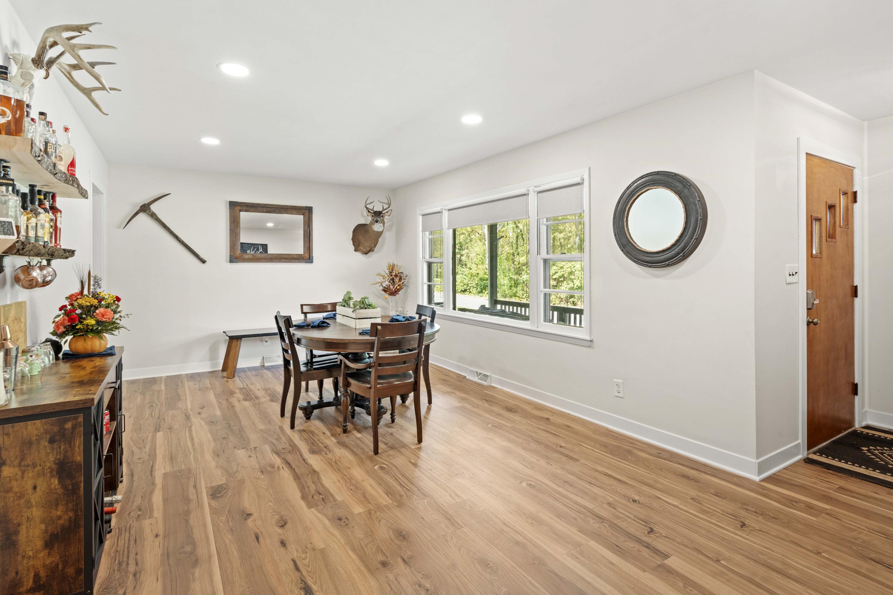 7201 W 140th Place