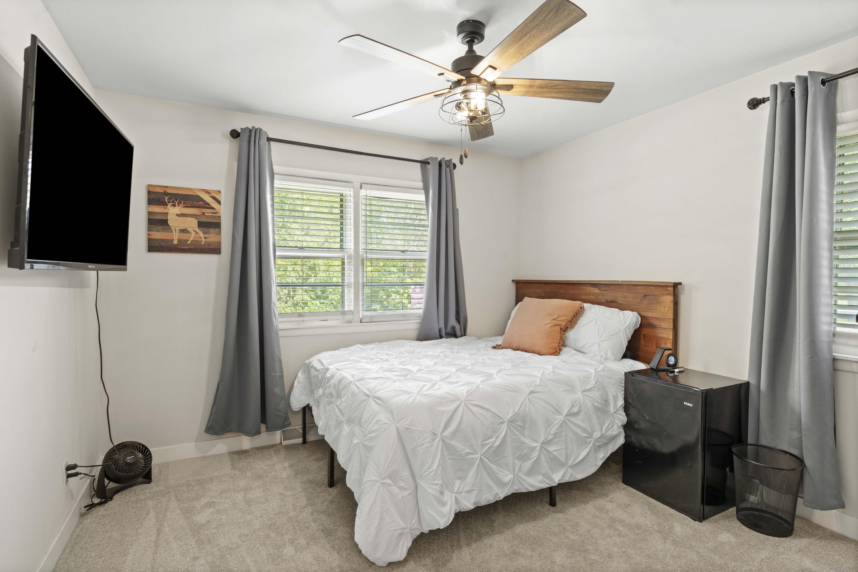 7201 W 140th Place