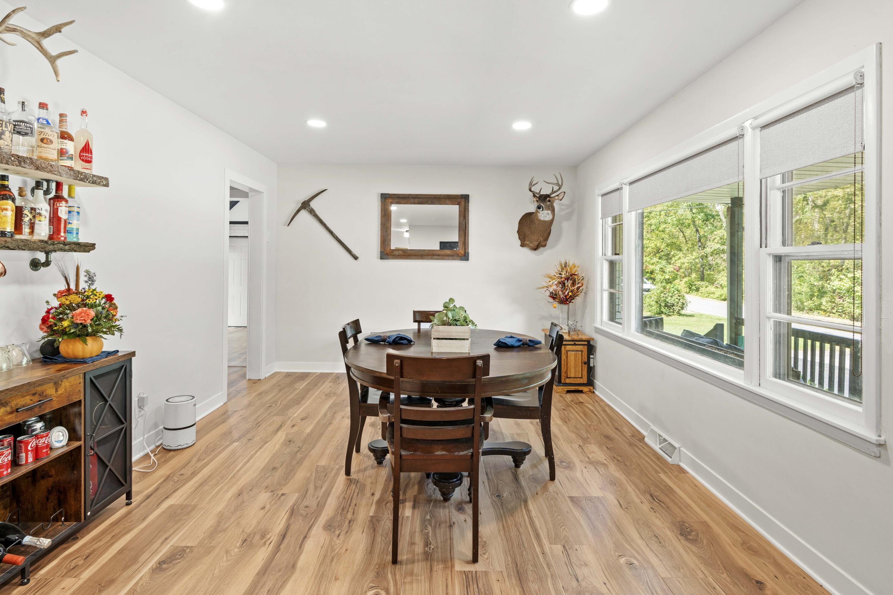7201 W 140th Place