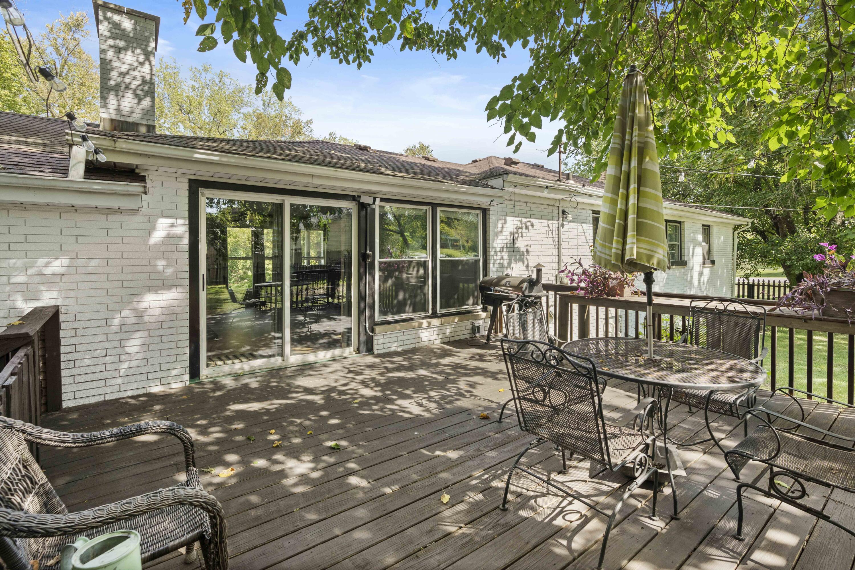 7201 W 140th Place
